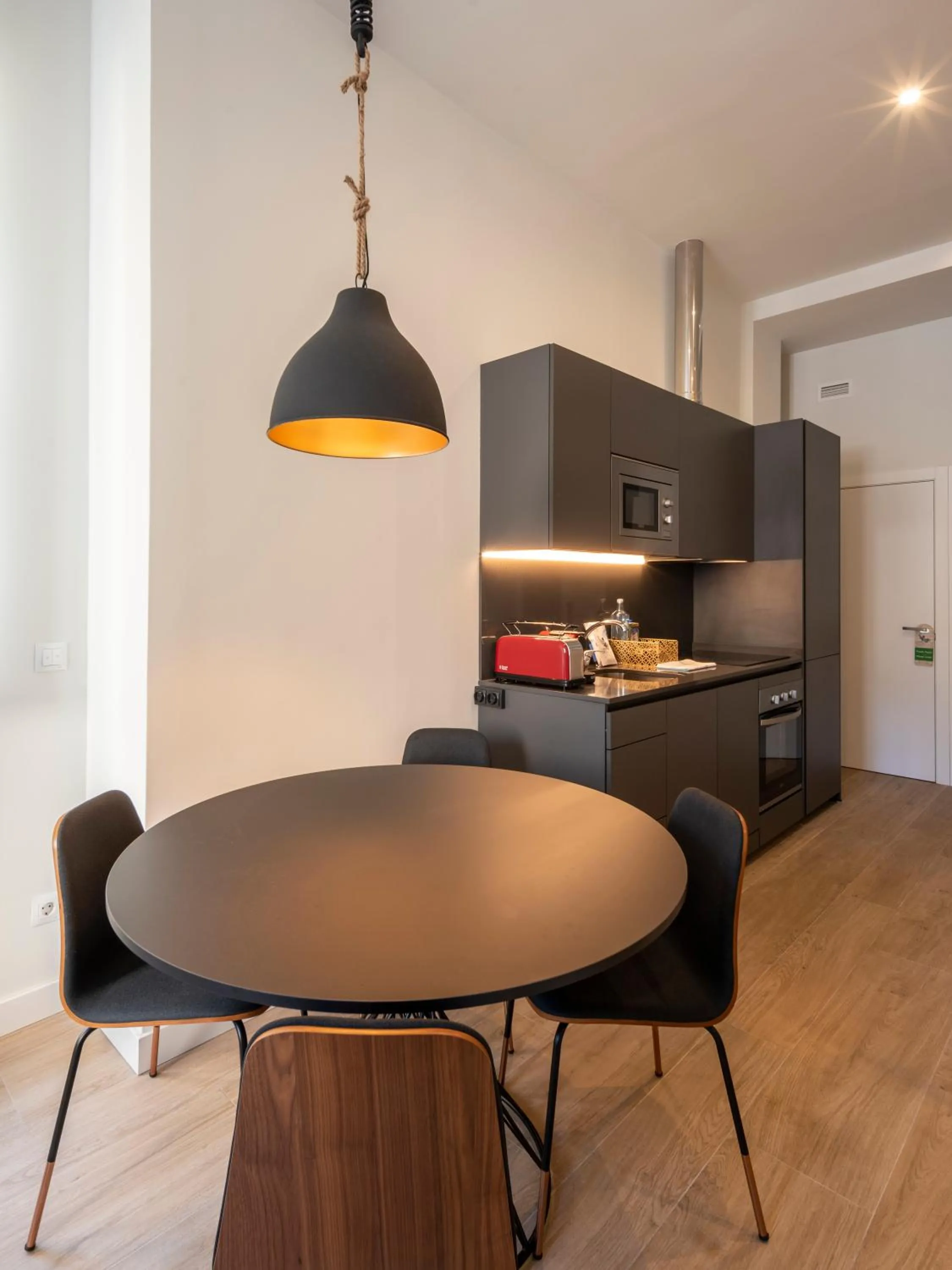 Kitchen or kitchenette in Bow Homes by Como en Casa