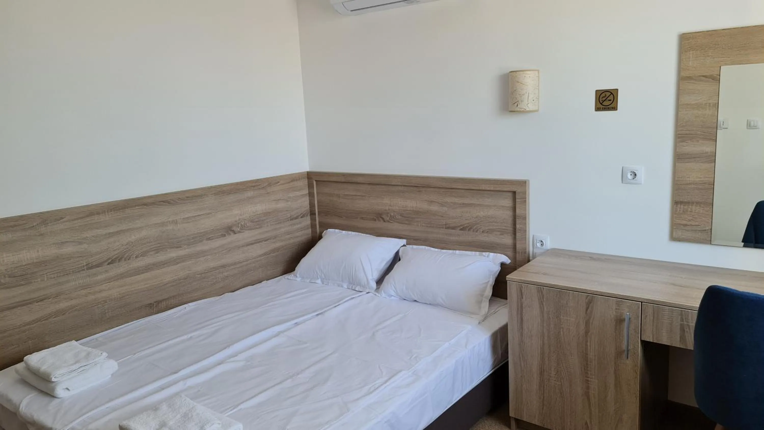 Photo of the whole room, Bed in Hotel Geppy