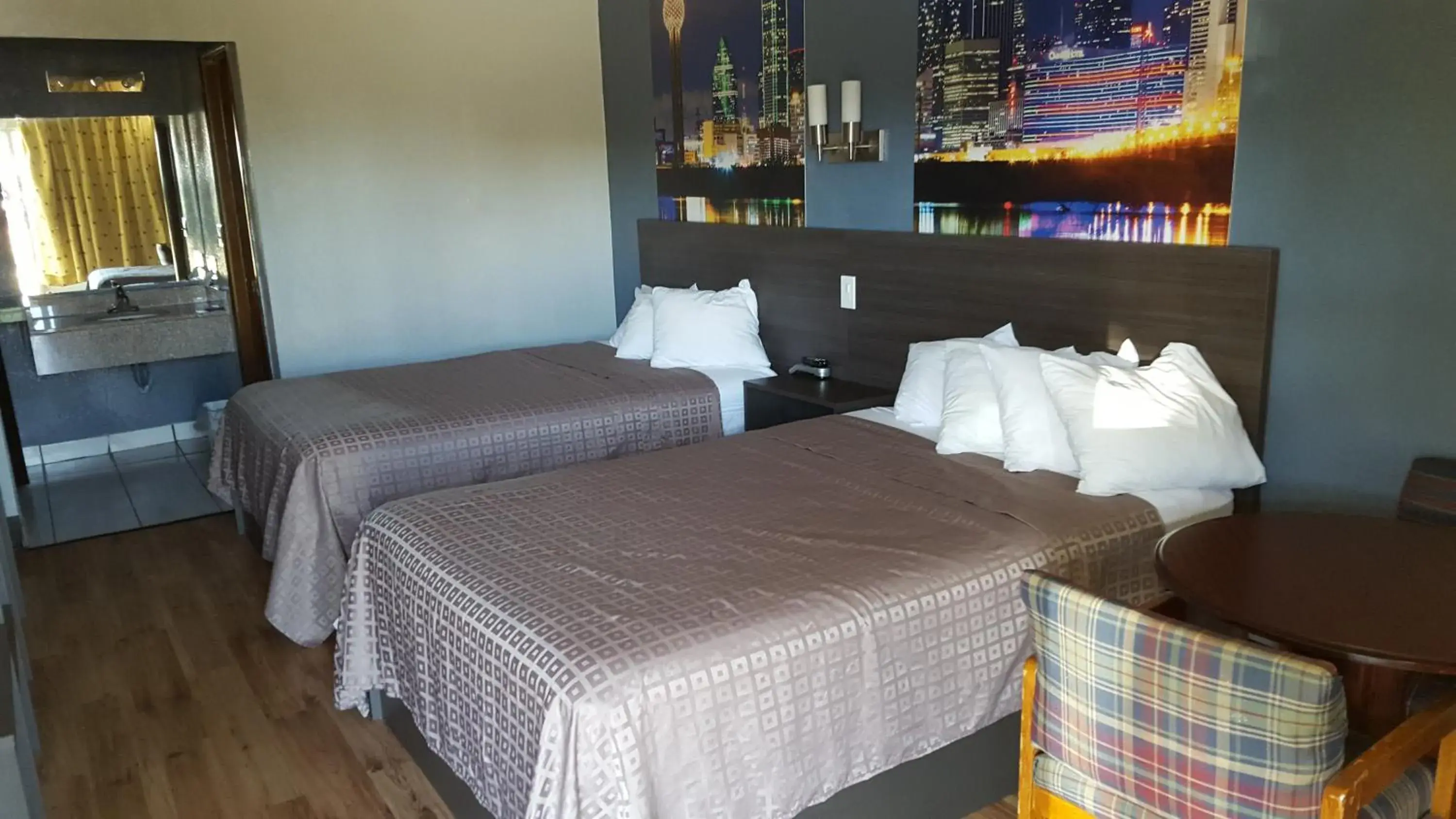 Photo of the whole room in Americas Best Value Inn Garland Photo of the whole room in Americas Best Value Inn Garland