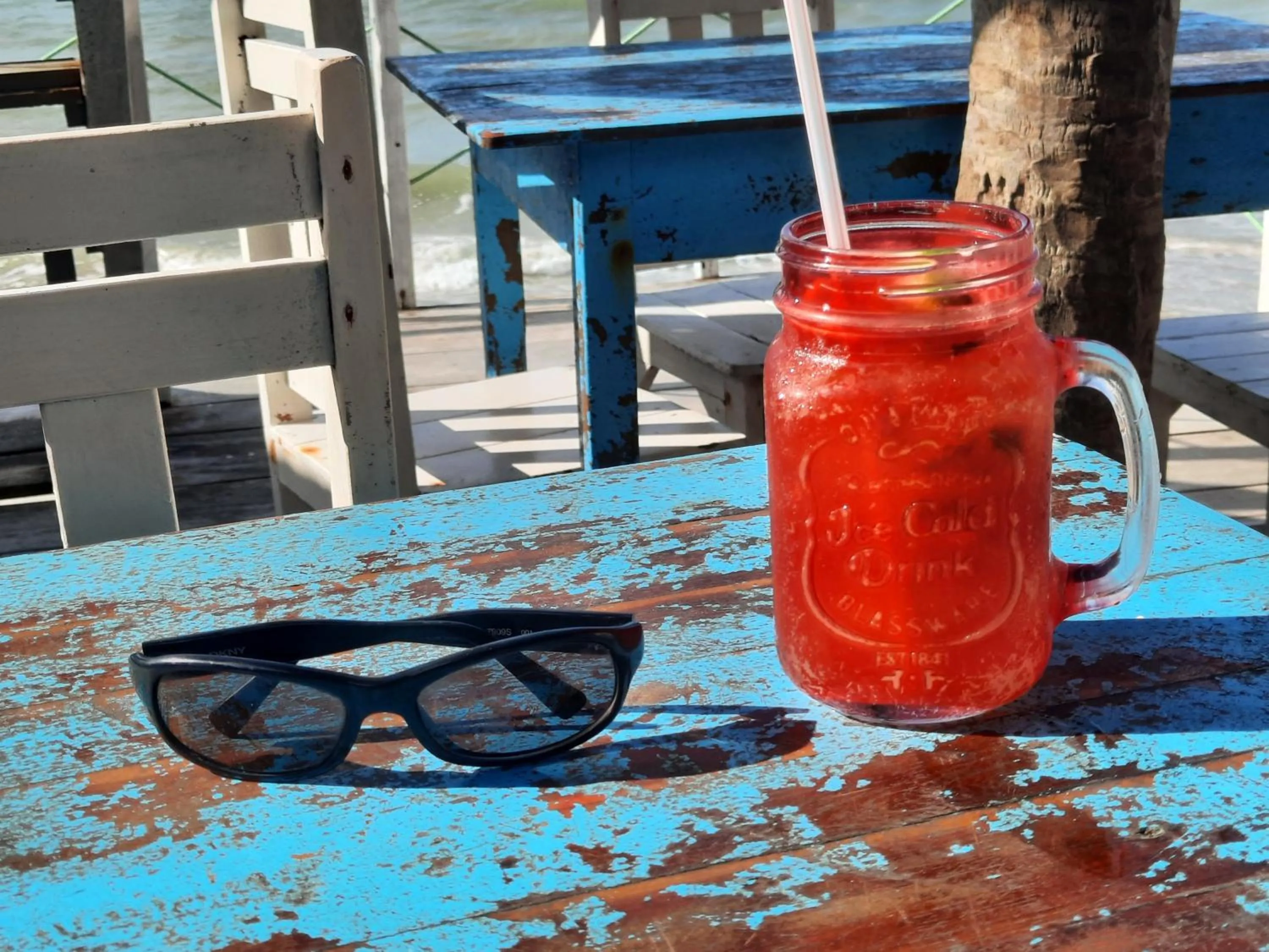 Restaurant/places to eat in Pousada Lotus