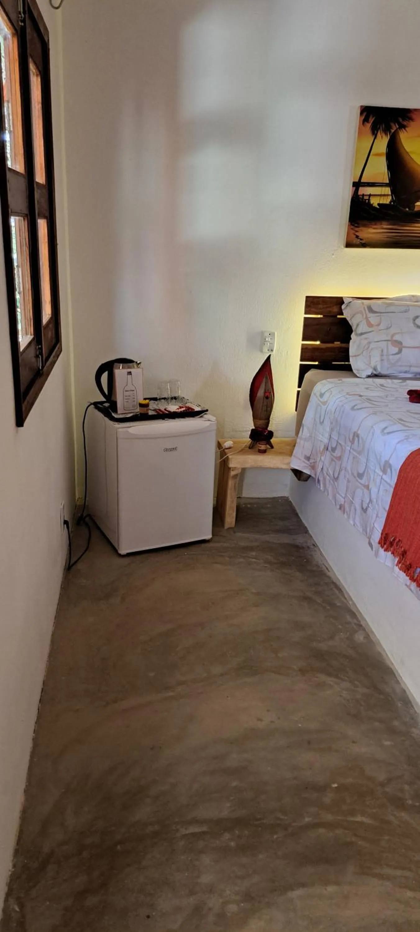 Photo of the whole room, Bed in Pousada Lotus