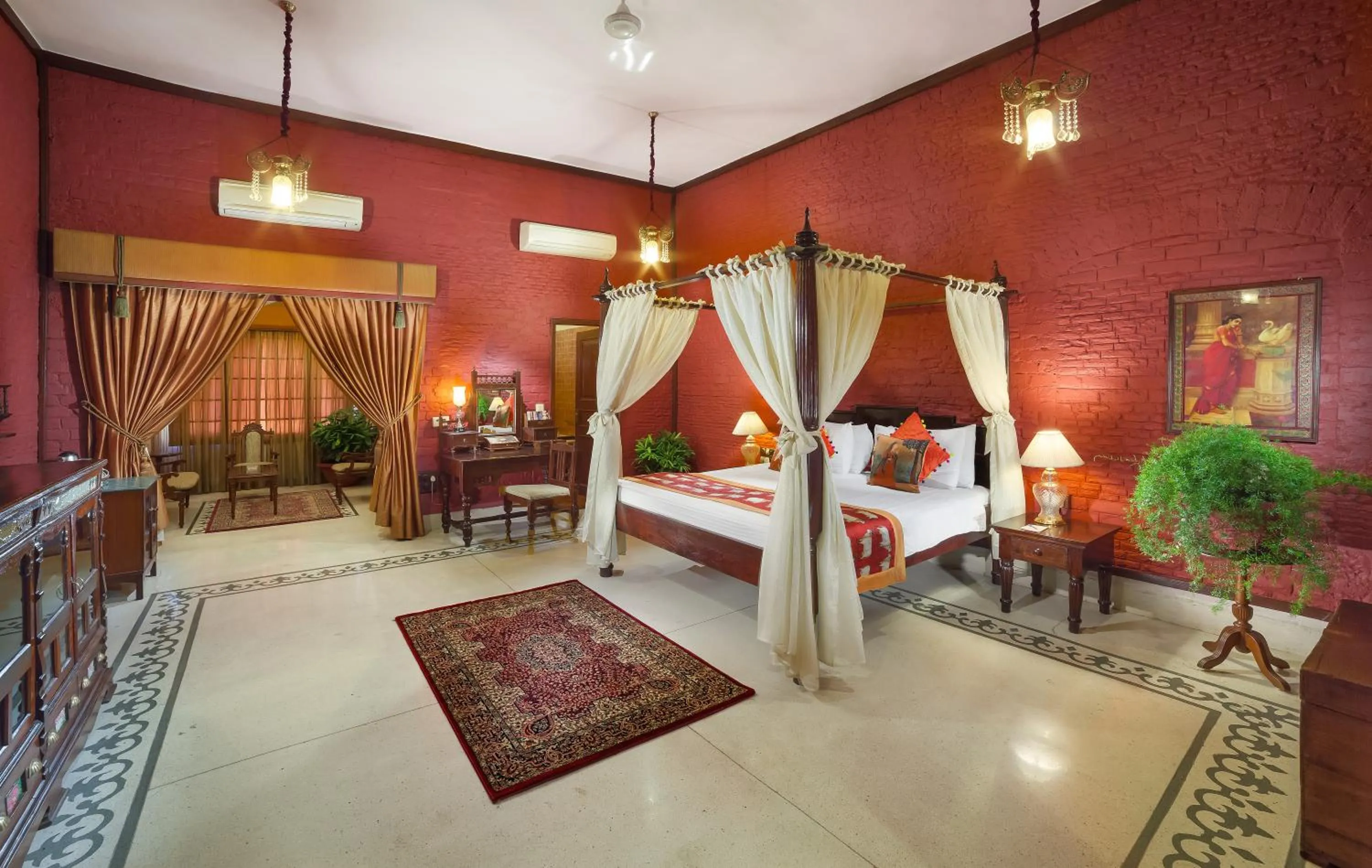 Living room, Bed in The Grand Imperial - Heritage Hotel