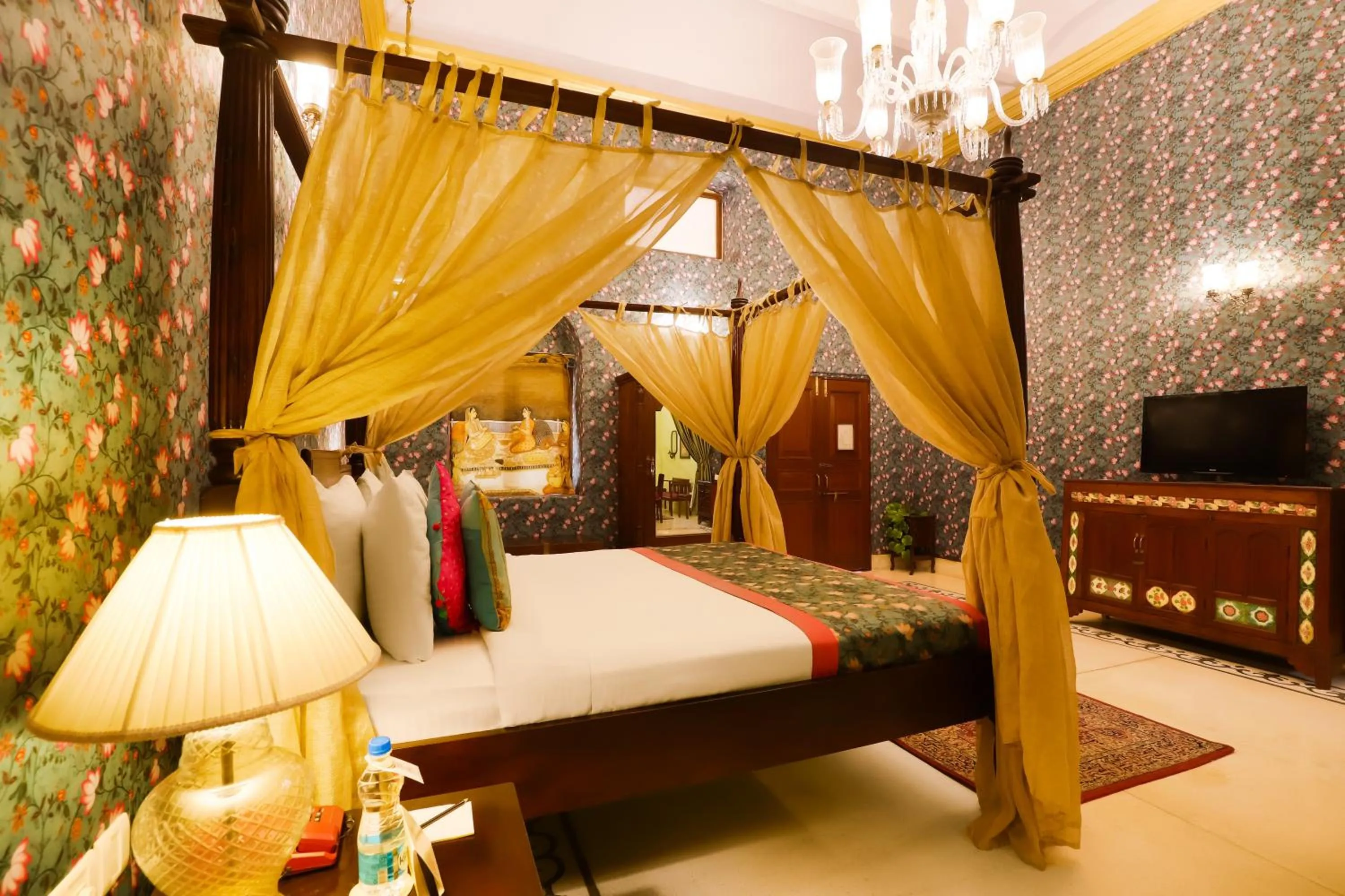 Bedroom, Bed in The Grand Imperial - Heritage Hotel