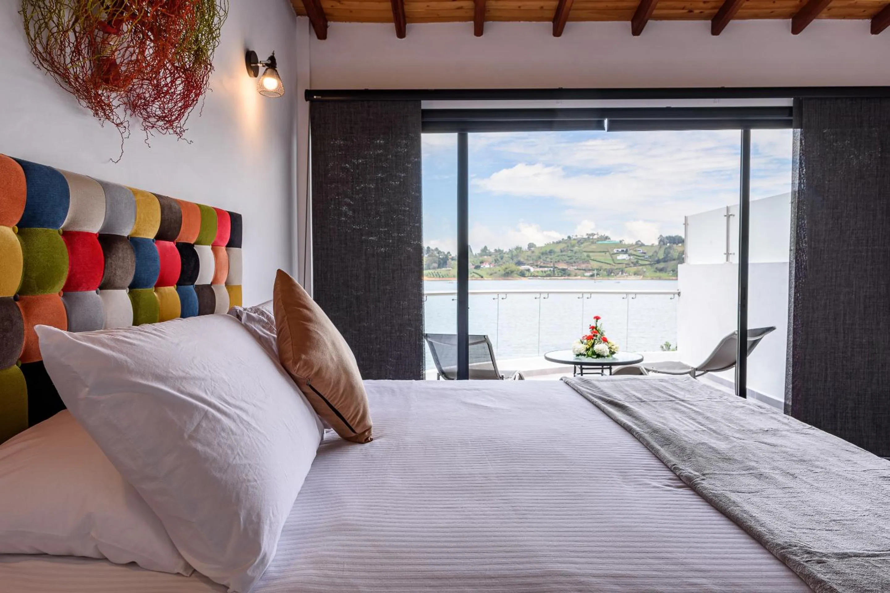 Photo of the whole room, Bed in Jordan Hotel Boutique