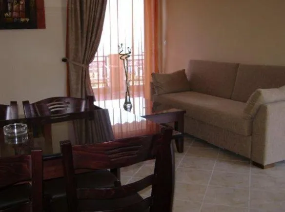 Living room in Pantheon Hotel & Suites