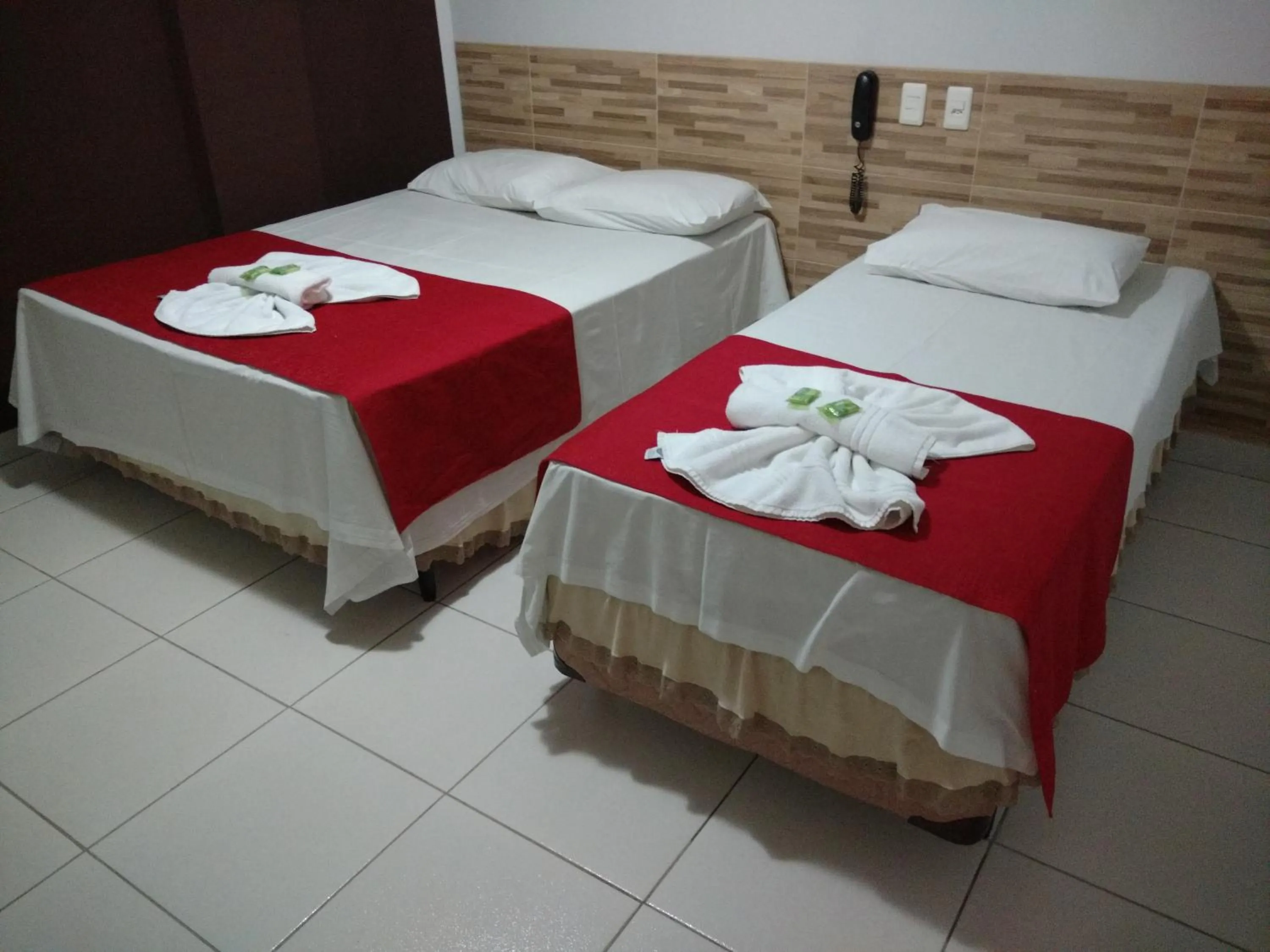 Decorative detail, Bed in Euro Plaza Hotel - Próximo ao Aeroporto de Goiânia, Santa Genoveva