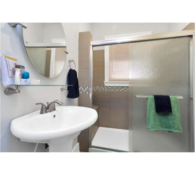 Cozy Downtown Studio by Toyota Center