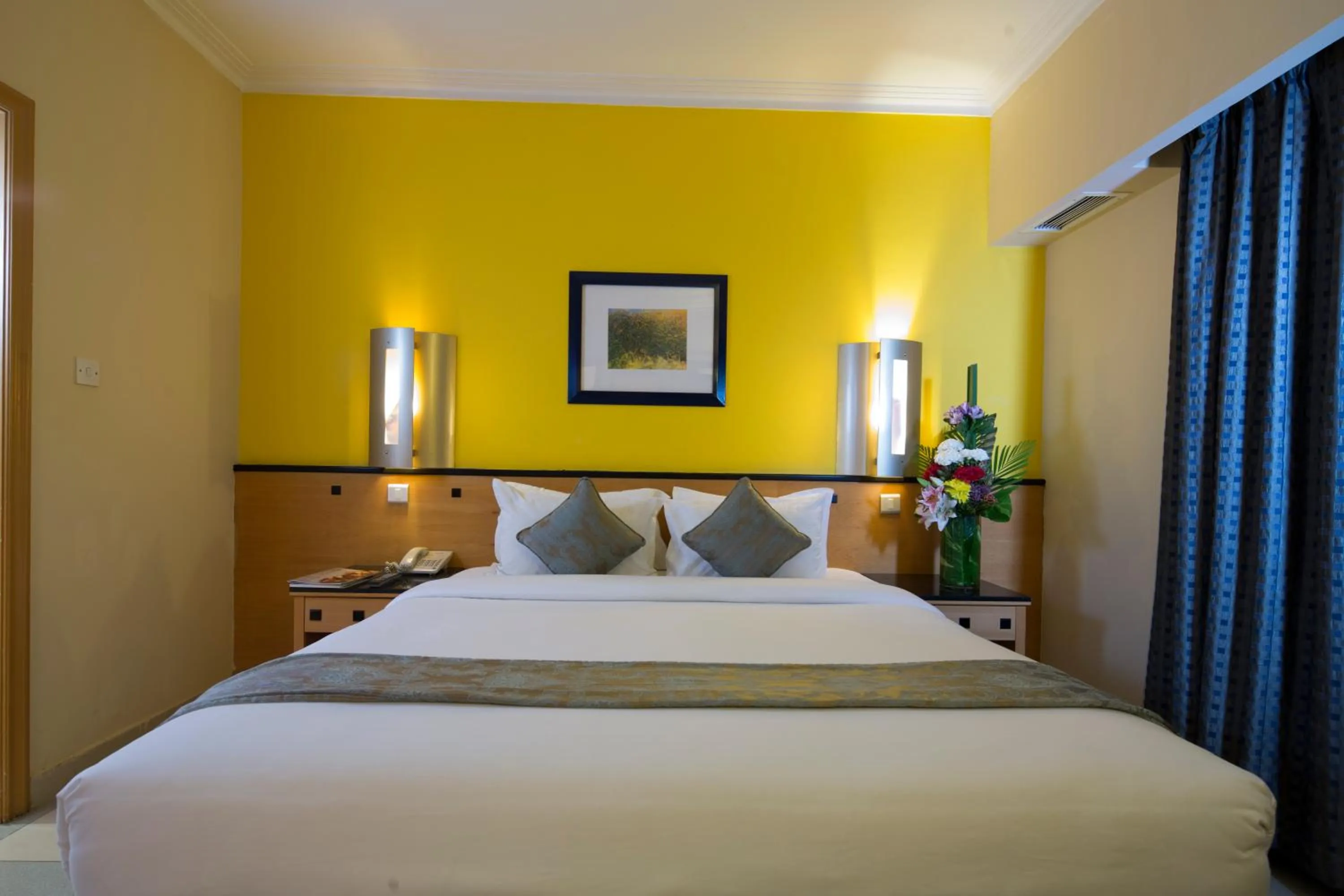 Bed in Baisan International Hotel