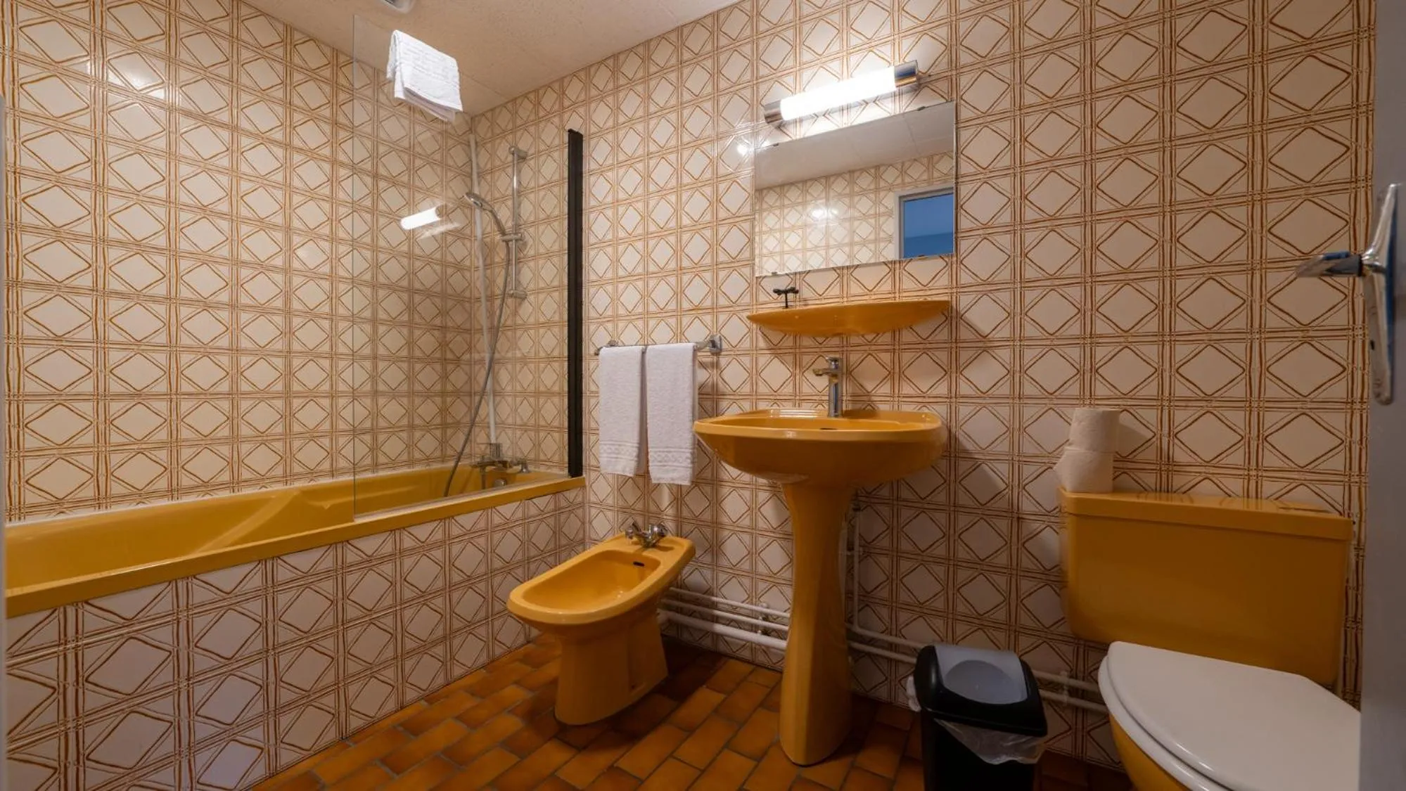 Bathroom in Hôtel Des Docks