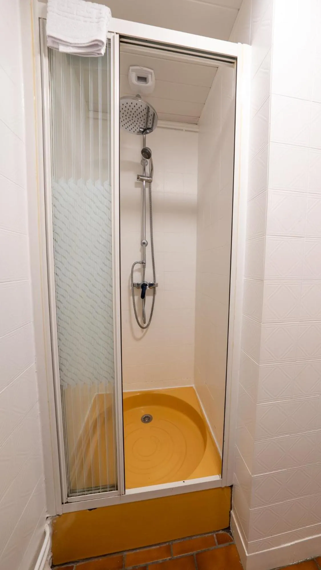 Bathroom in Hôtel Des Docks