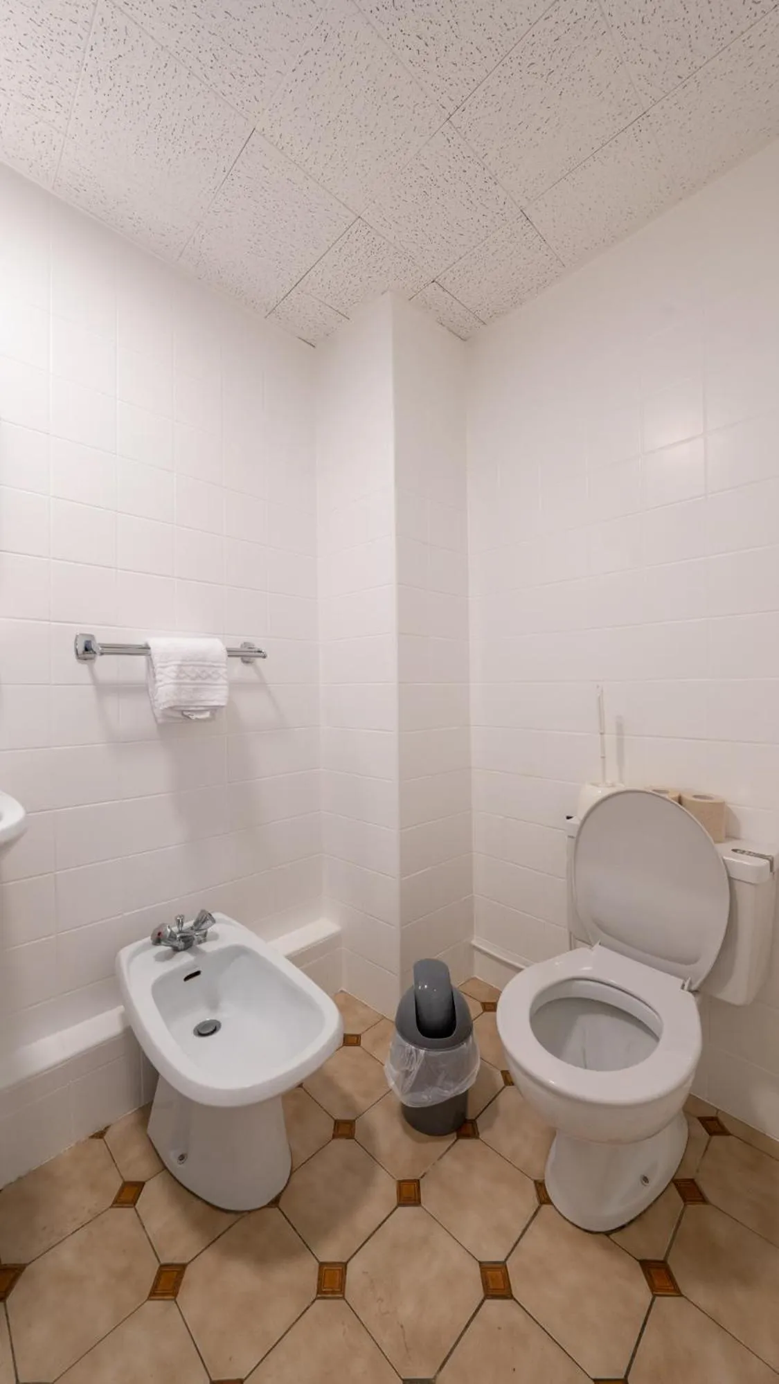 Bathroom in Hôtel Des Docks