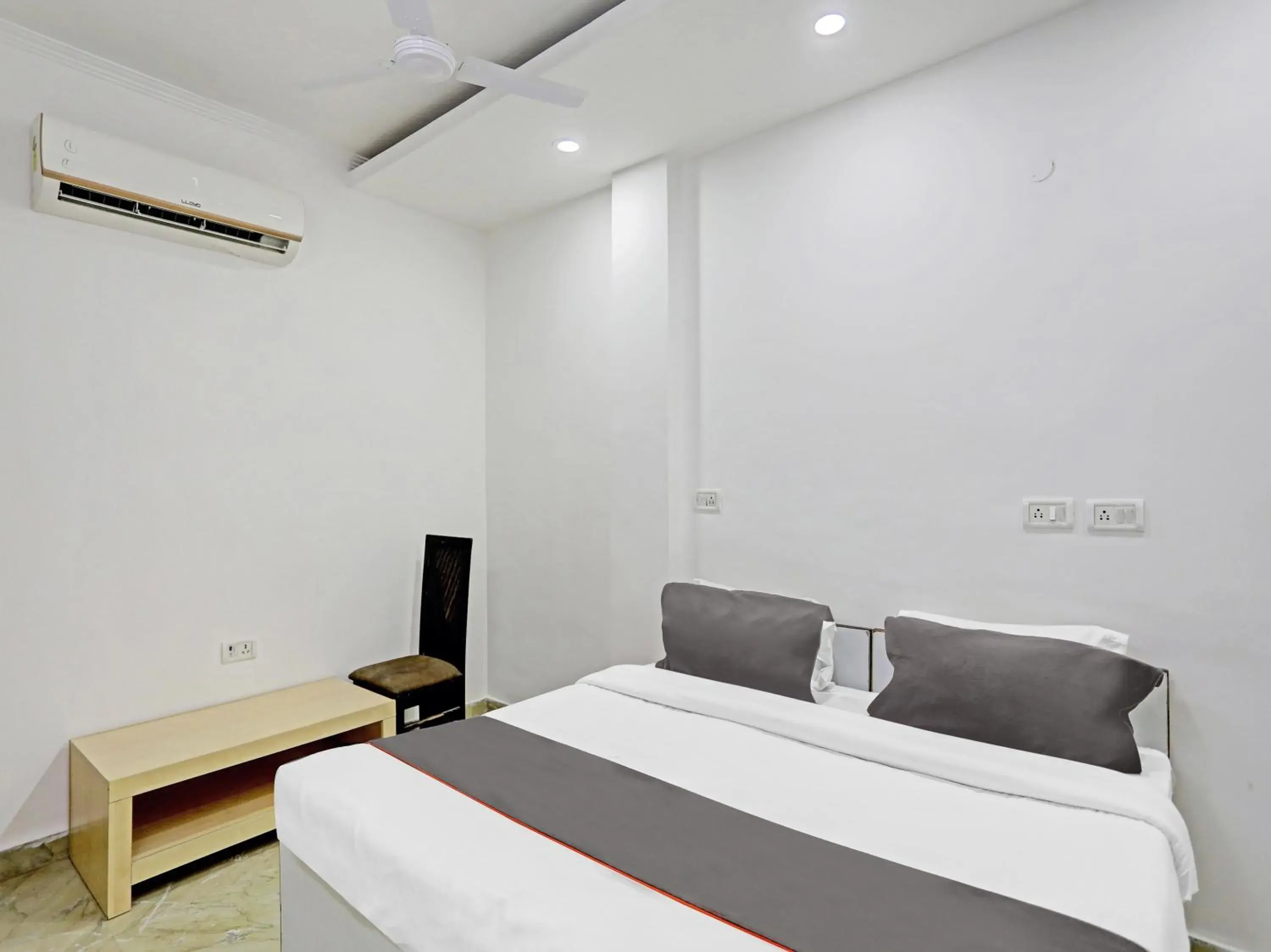 Bedroom, Bed in The Pinaki Residency Bedroom, Bed in The Pinaki Residency