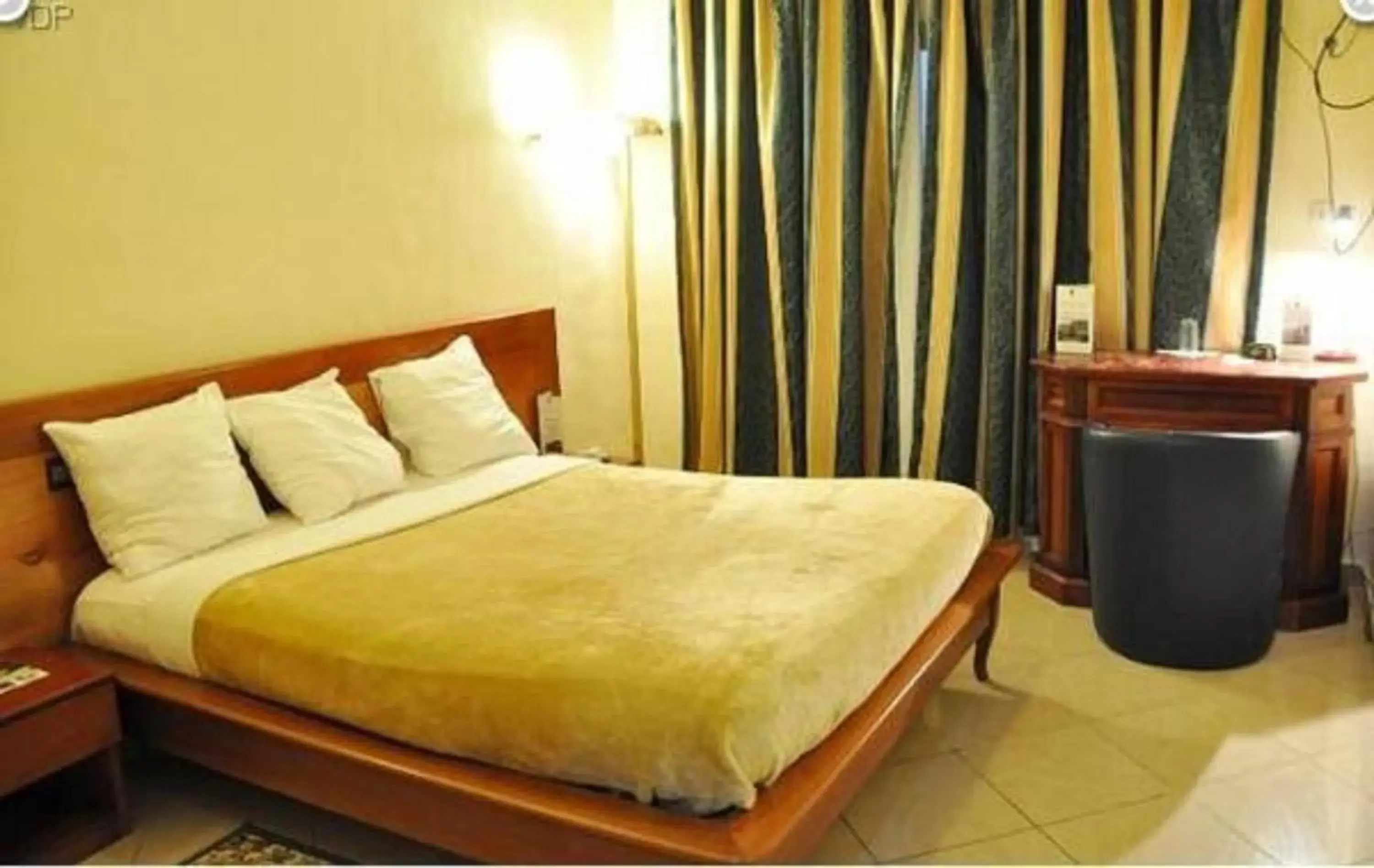 Double Room in Hotel Vallée Des Princes Double Room in Hotel Vallée Des Princes