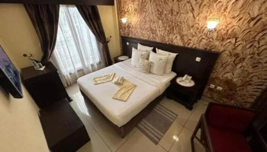 Photo of the whole room, Bed in Hotel Vallée Des Princes