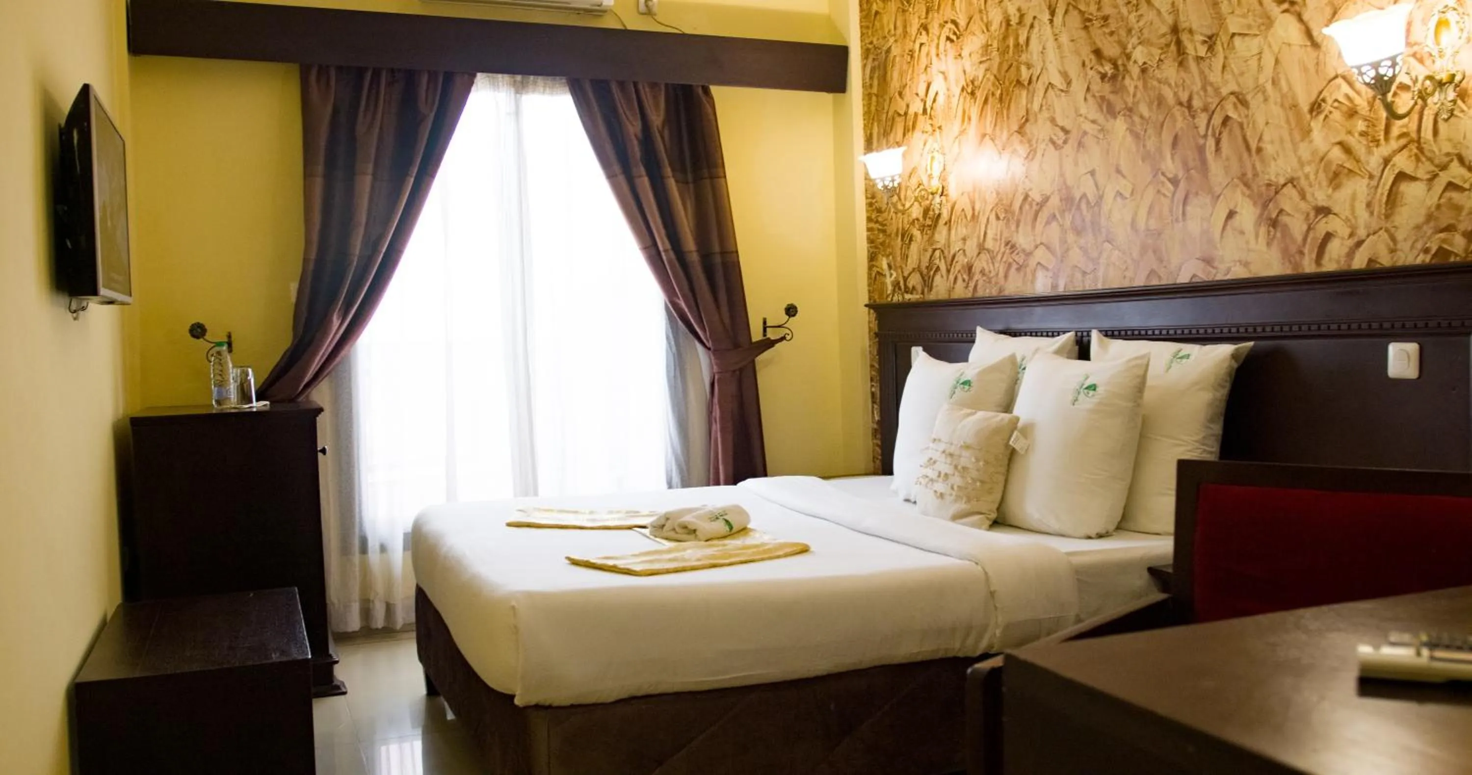 Bed in Hotel Vallée Des Princes