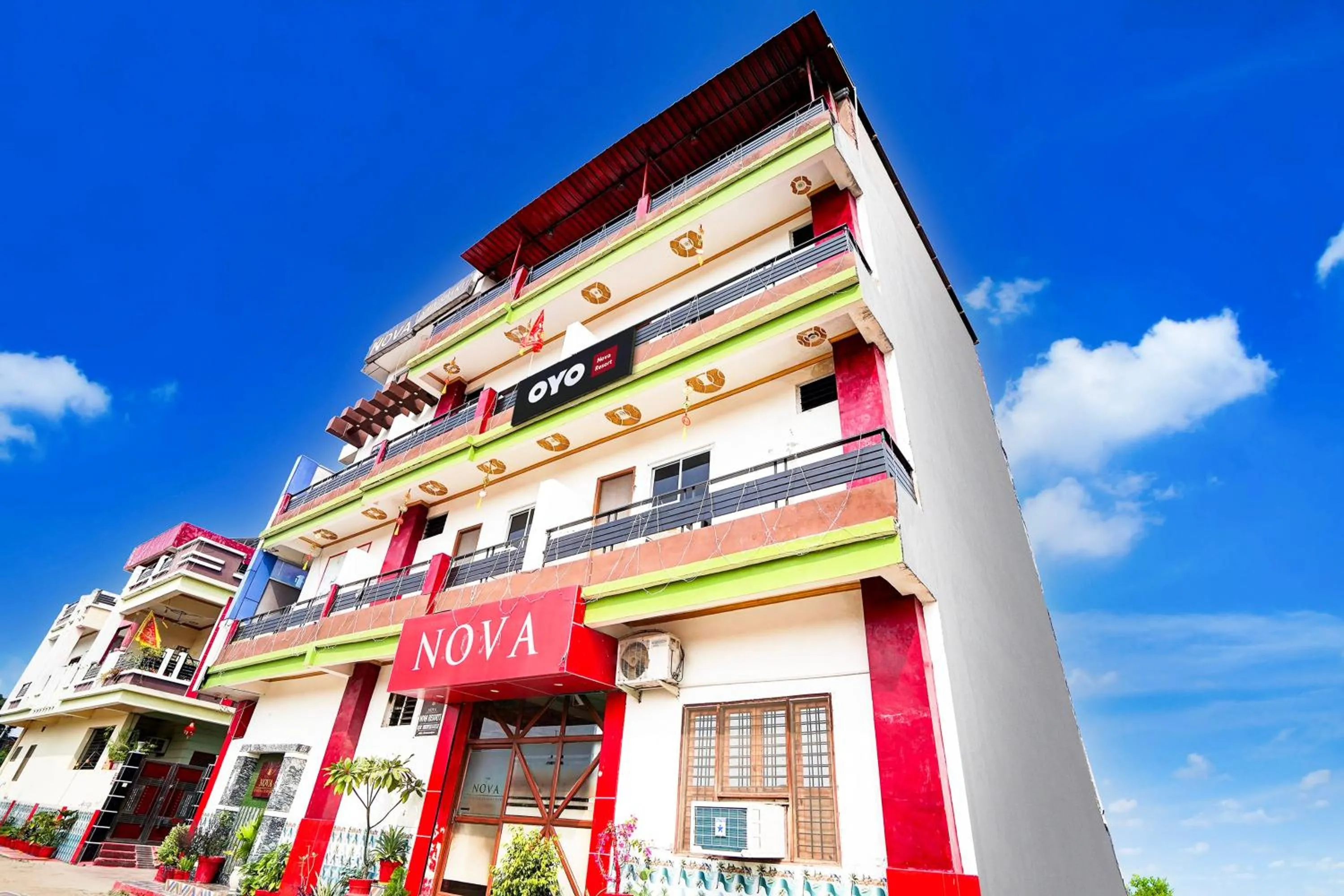 Facade/entrance in Hotel O Nova Resorts & Luxury Farm