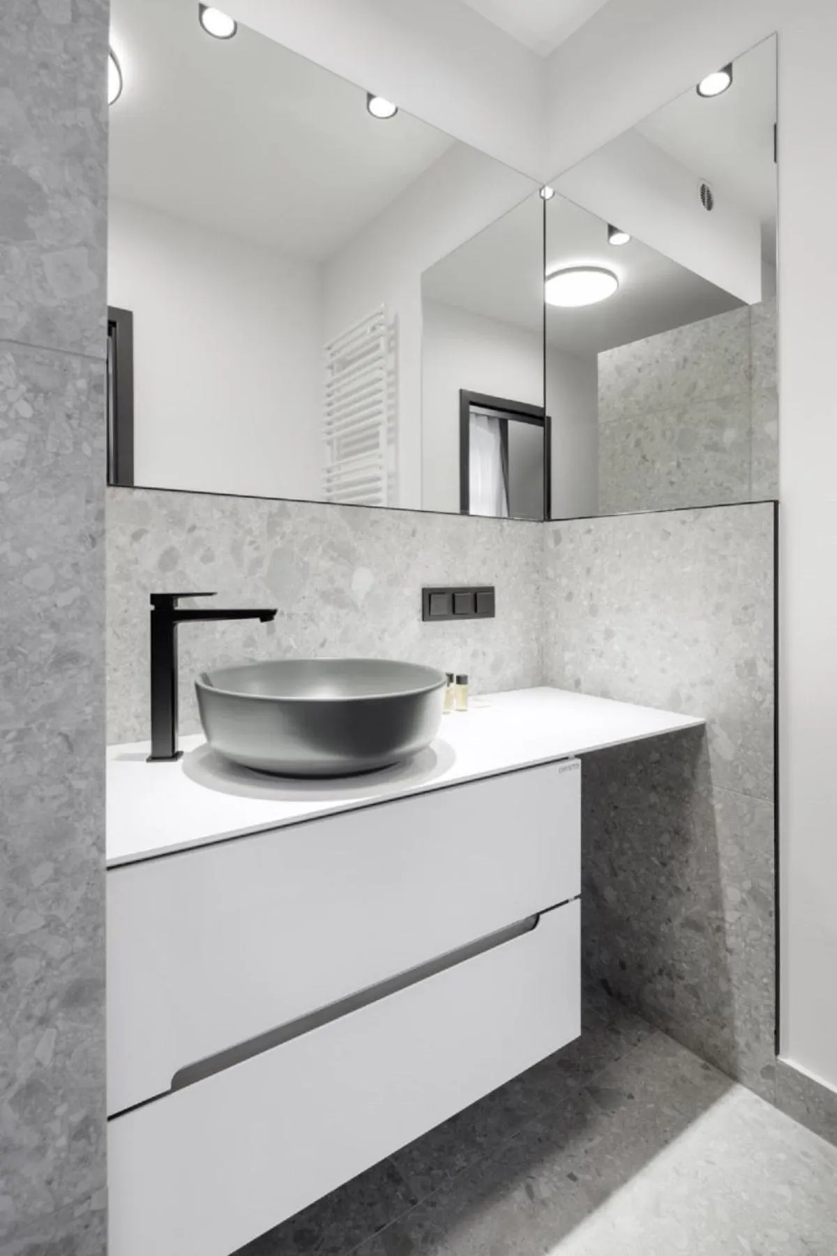 Bathroom in Apartamenty L11, Limanowskiego