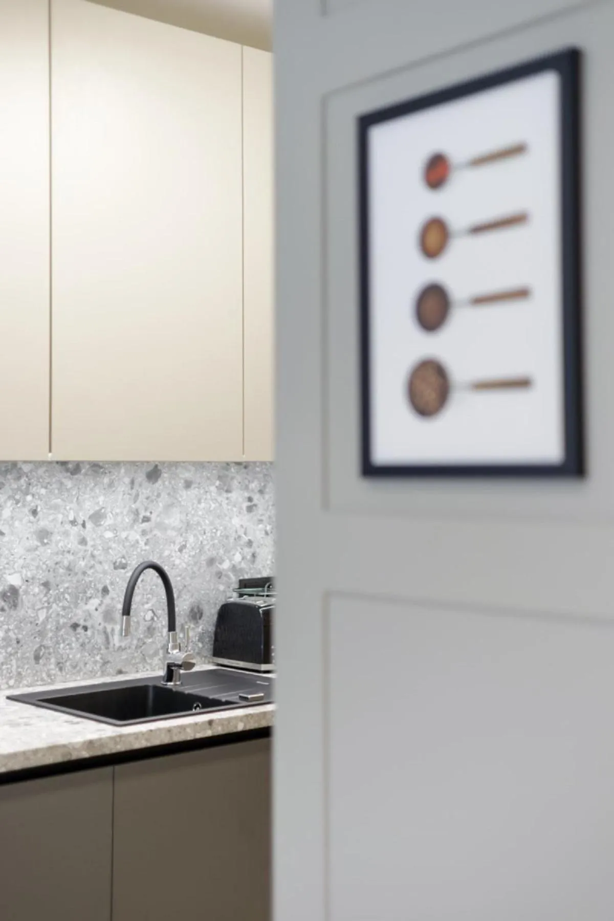 Kitchen or kitchenette in Apartamenty L11, Limanowskiego