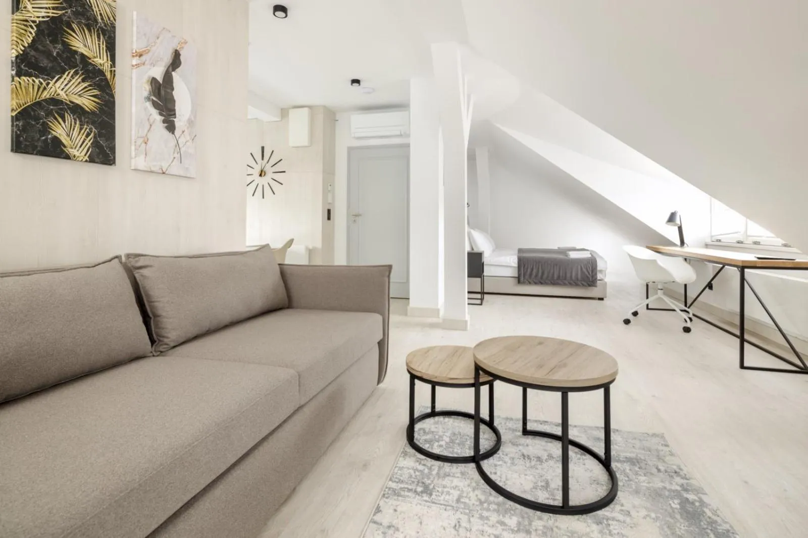 Seating area in Apartamenty L11, Limanowskiego