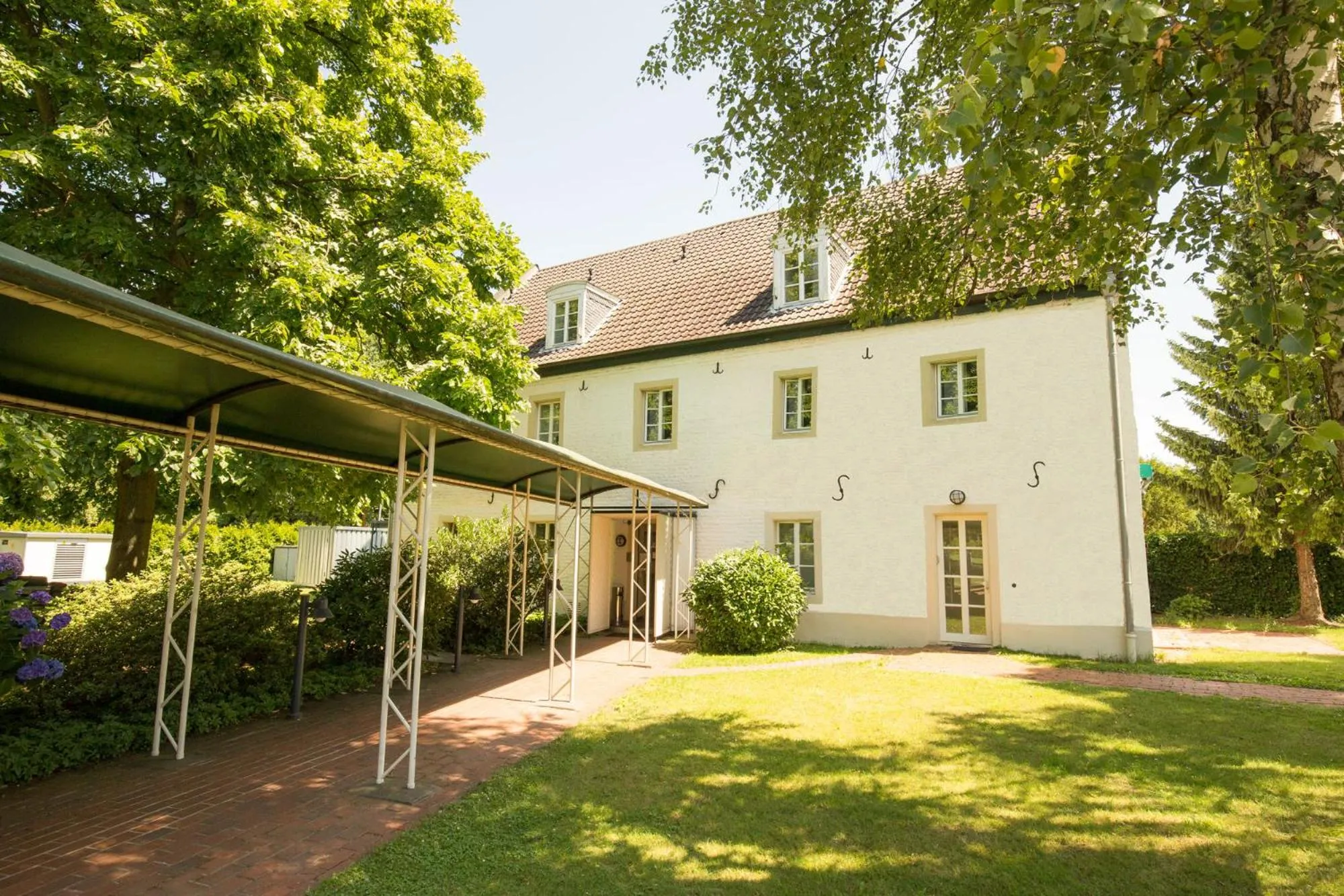 Facade/entrance in Hotel Gut Grossrotter Hof (ehem. Hotel Schmitte)