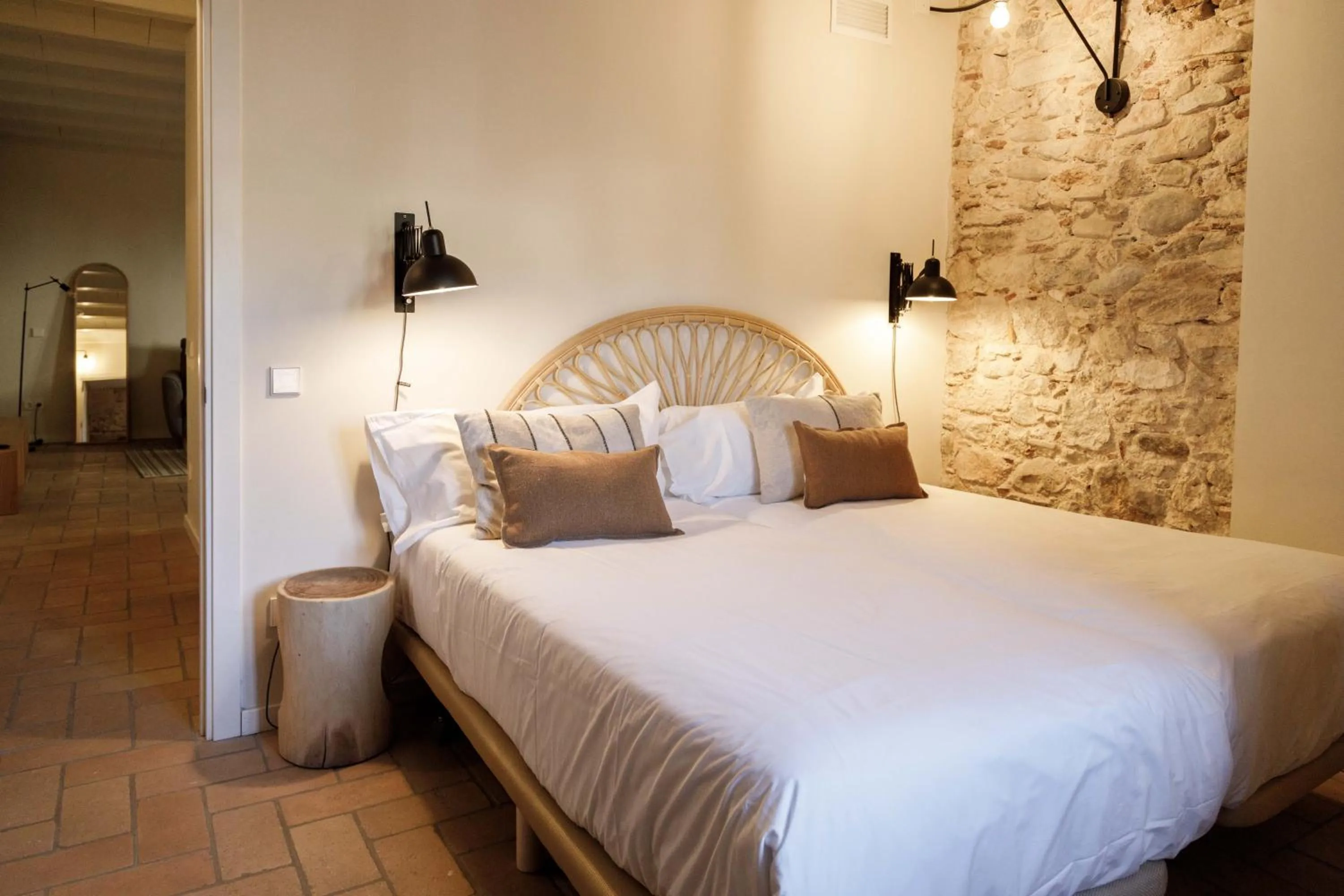 Bathroom, Bed in La Comuna by Bon Dia Residences