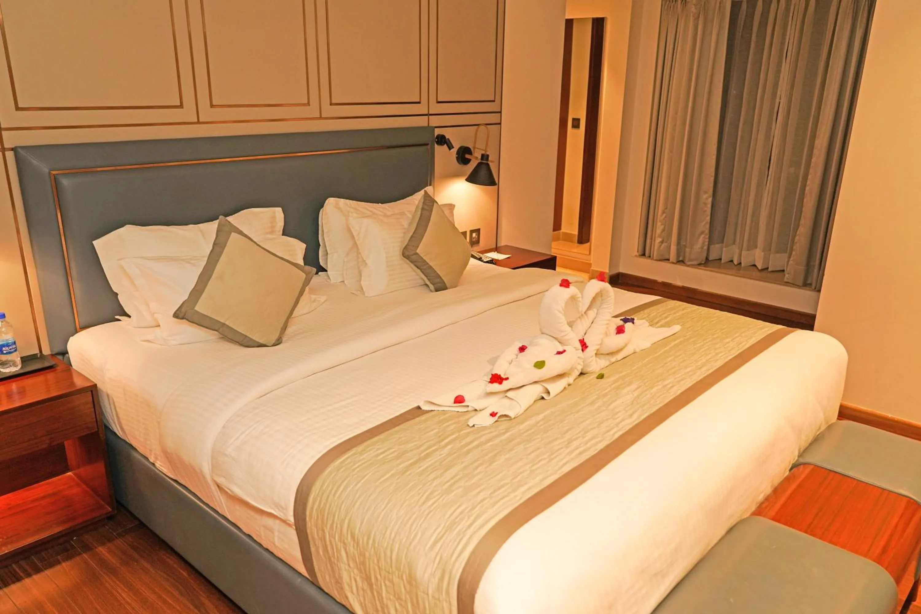 Bed in Pride Hotel Udaipur