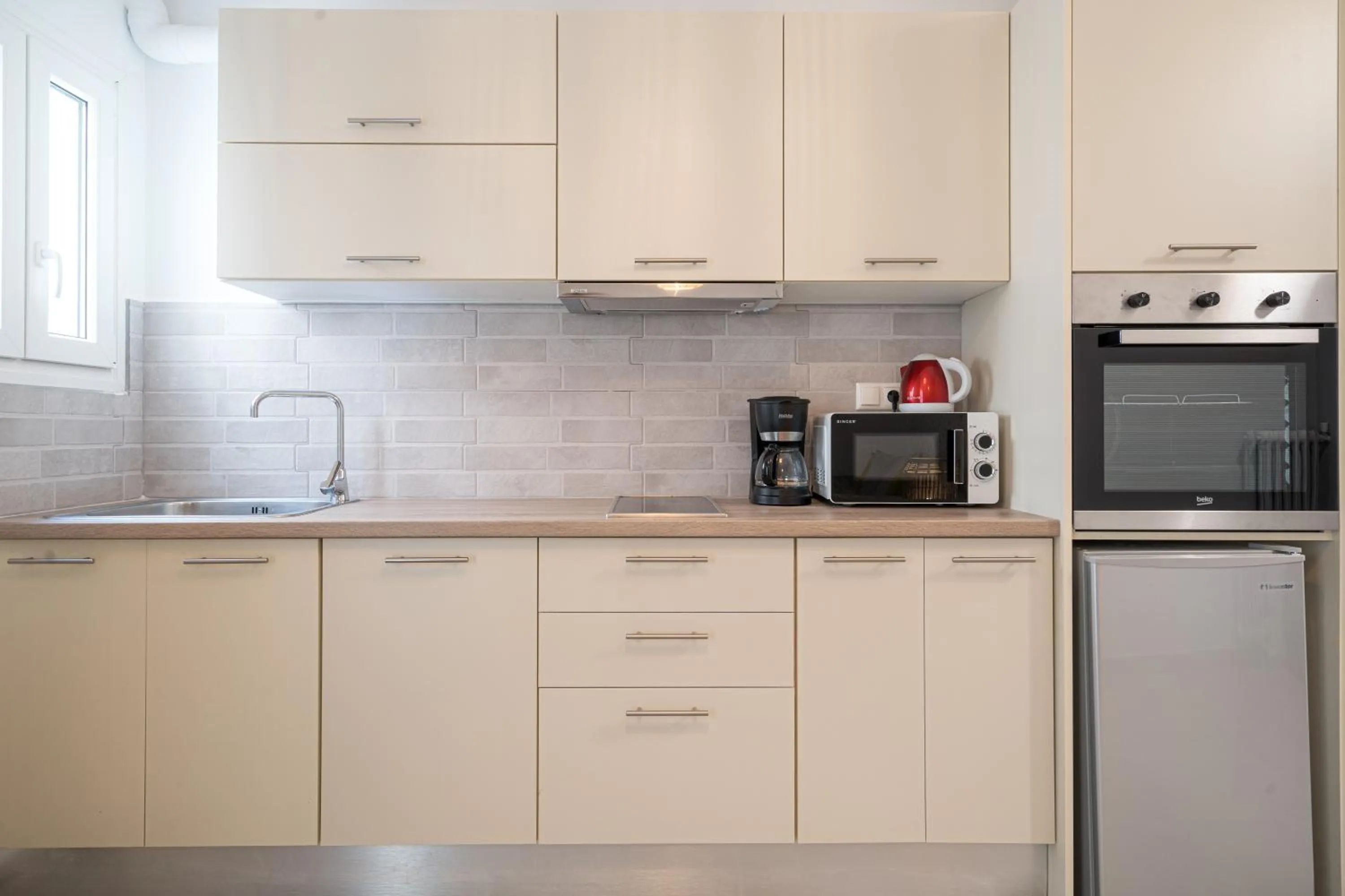 Kitchen or kitchenette in Athens Gift, only 300m from Acropolis Museum