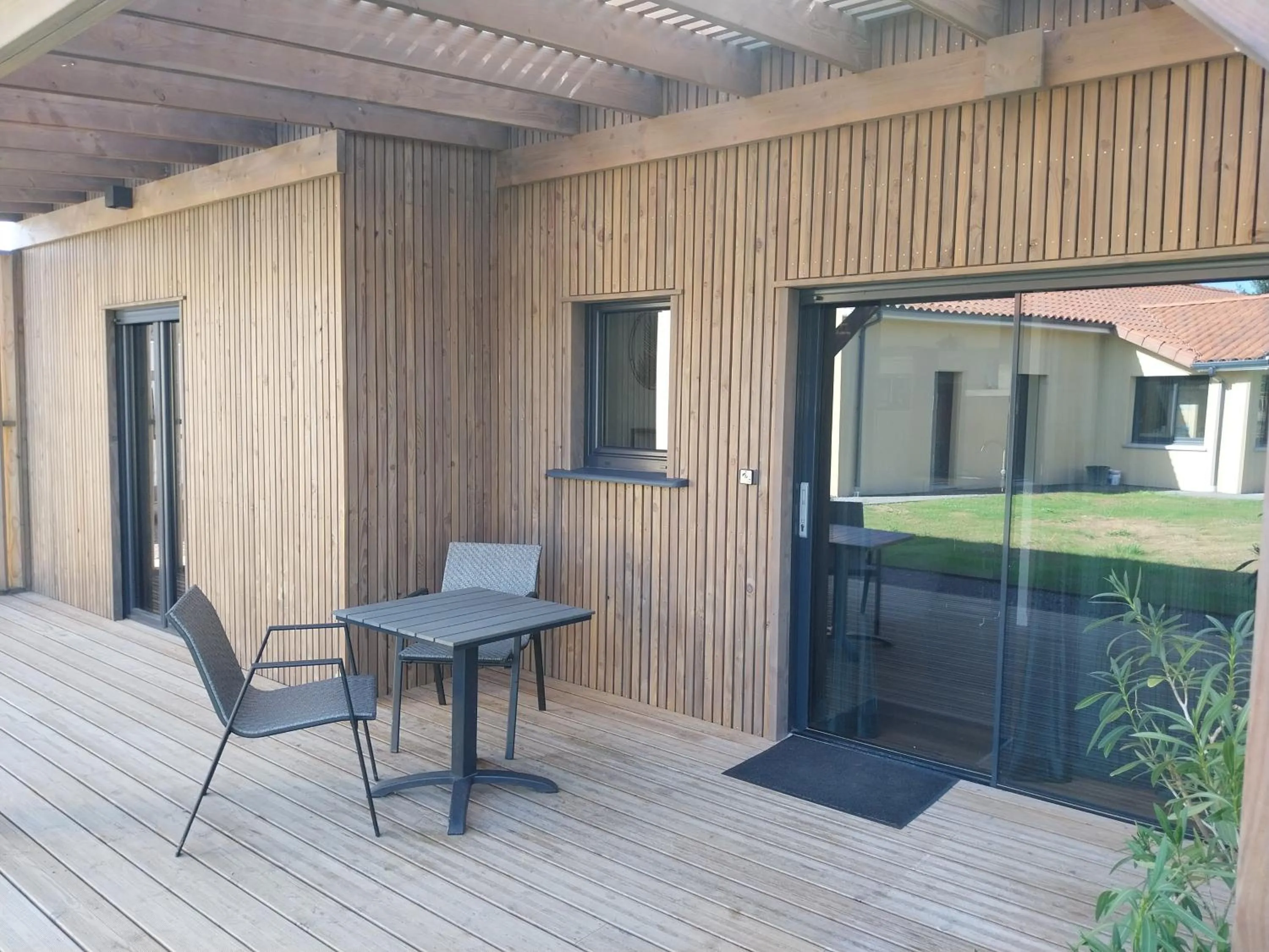 Balcony/Terrace in Logis Hôtel Restaurant Cruzel