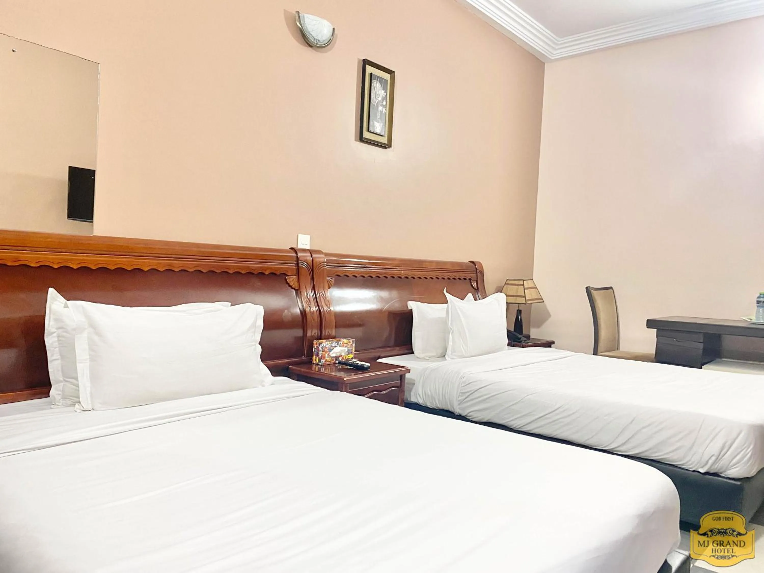 Bedroom, Bed in MJ Grand Hotel