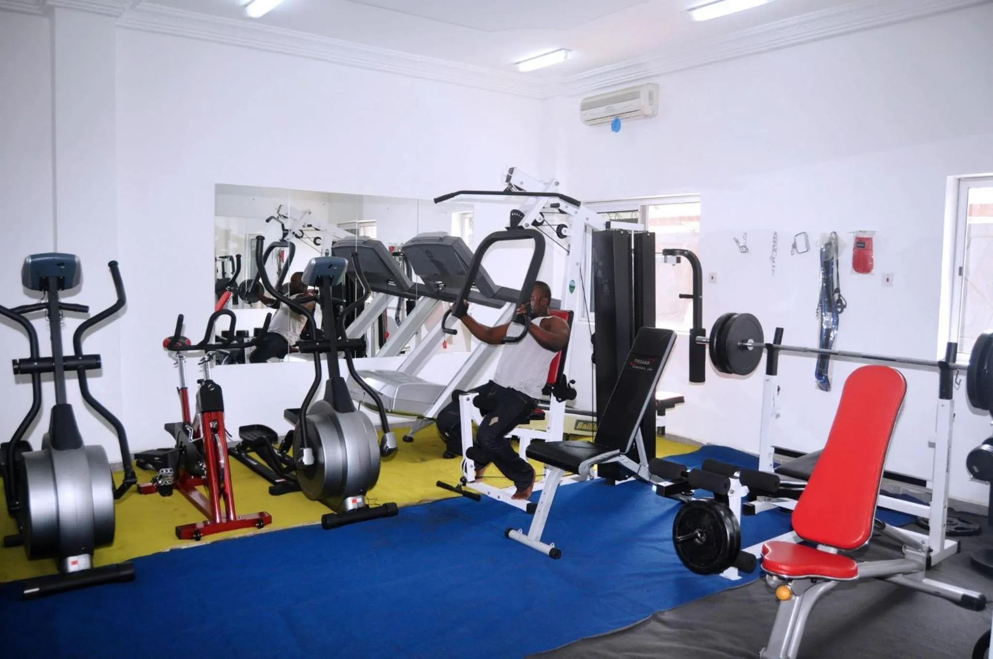 Fitness centre/facilities in MJ Grand Hotel