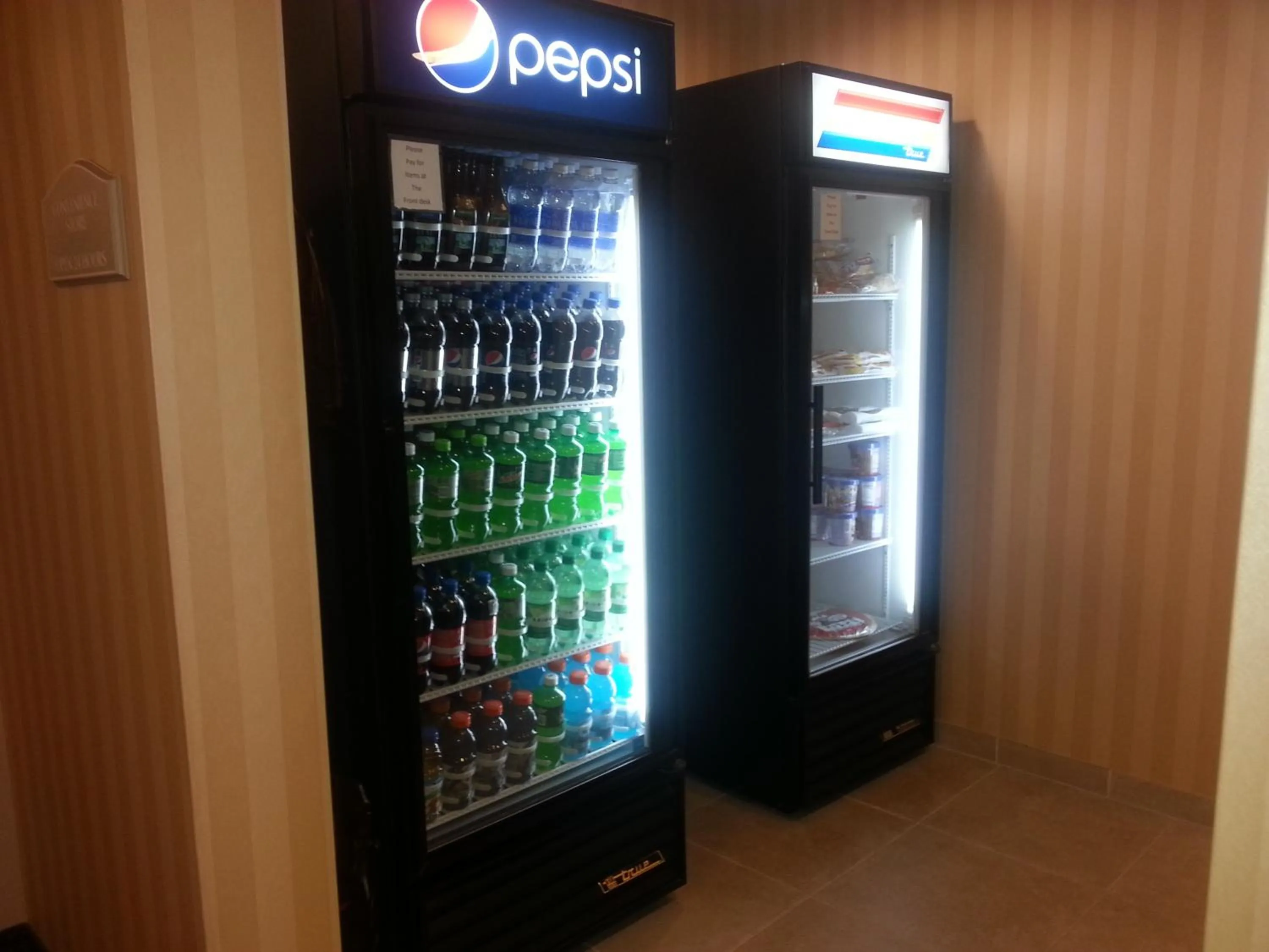 Non alcoholic drinks in Cobblestone Inn & Suites - Bloomfield