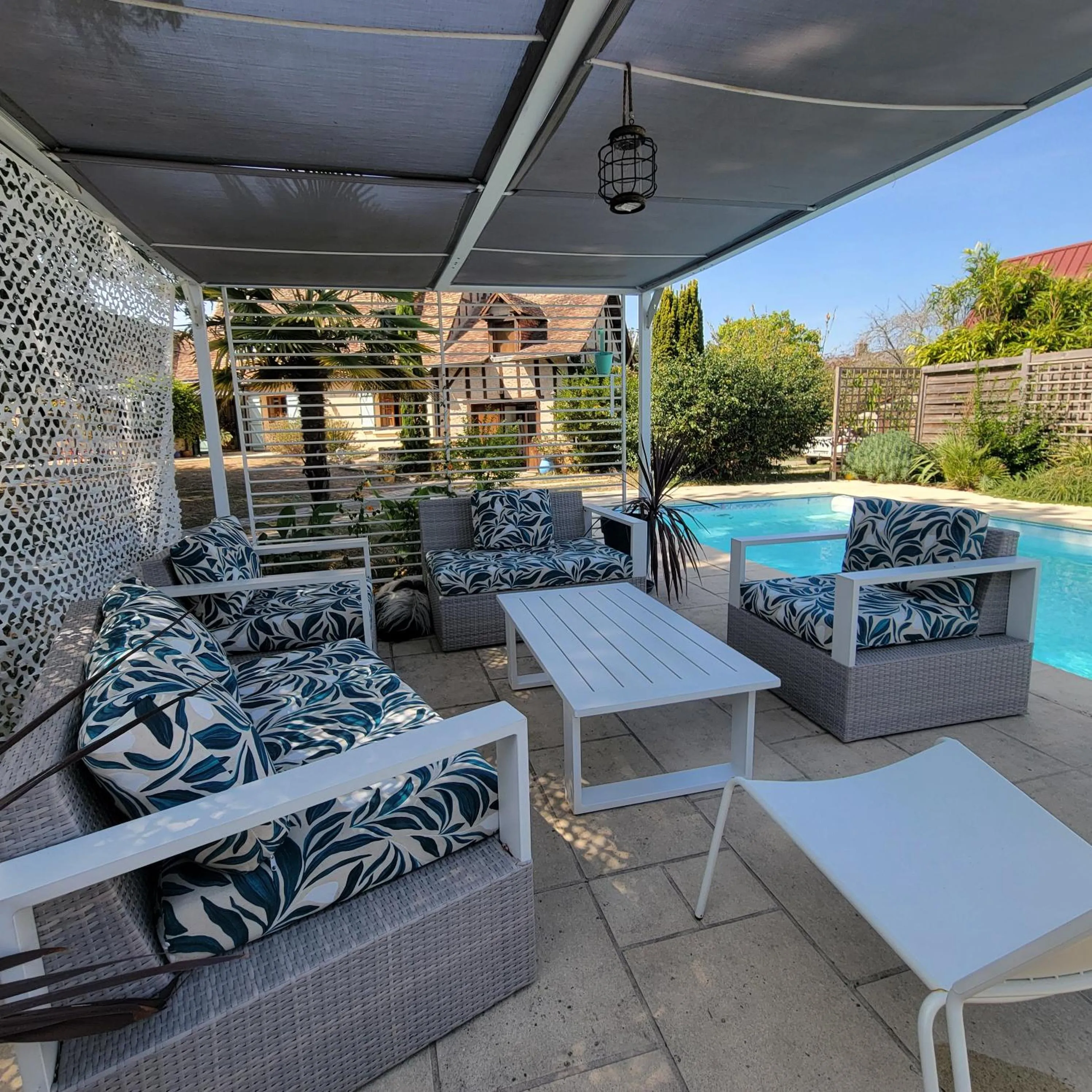 En pleine campagne, proche du Mans - chambre d'hôtes