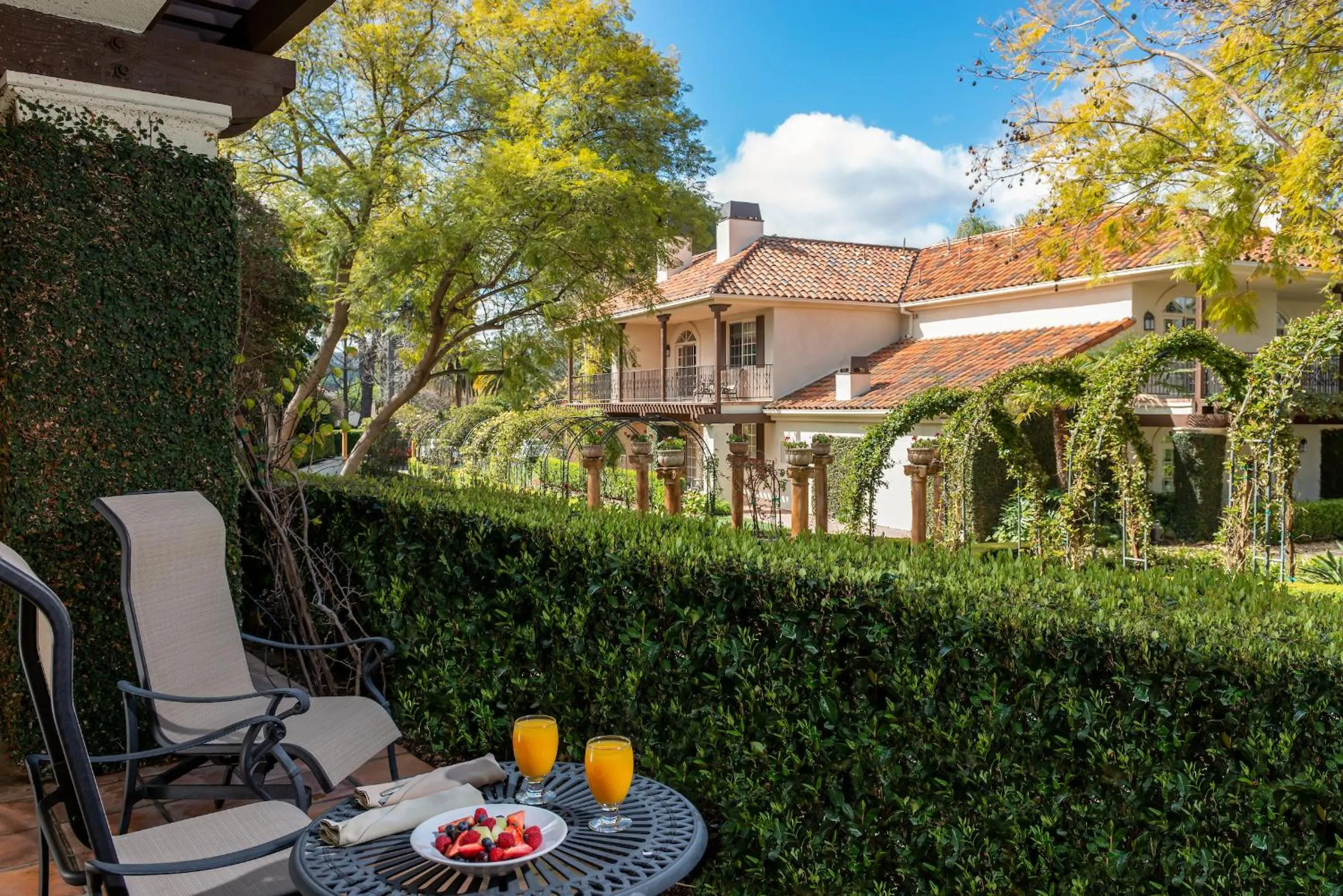 Patio in Westlake Village Inn