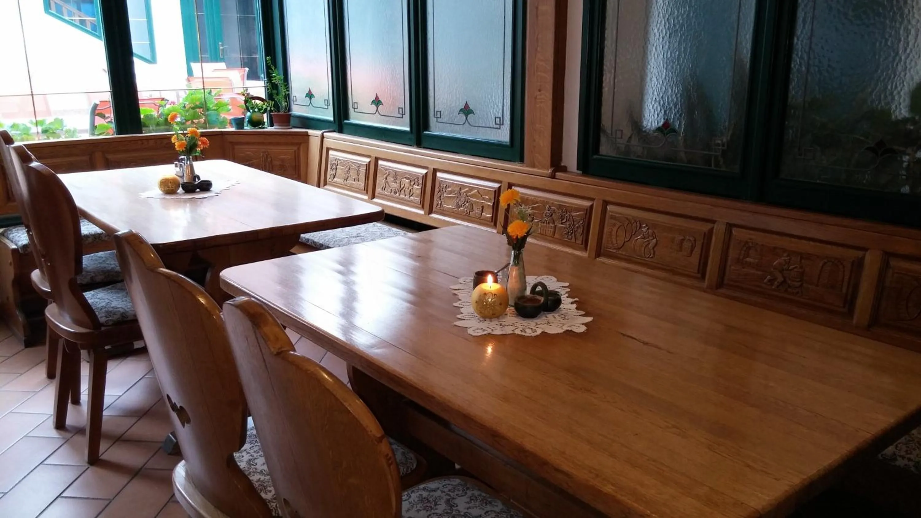 Restaurant/places to eat in Bacchus Panzió