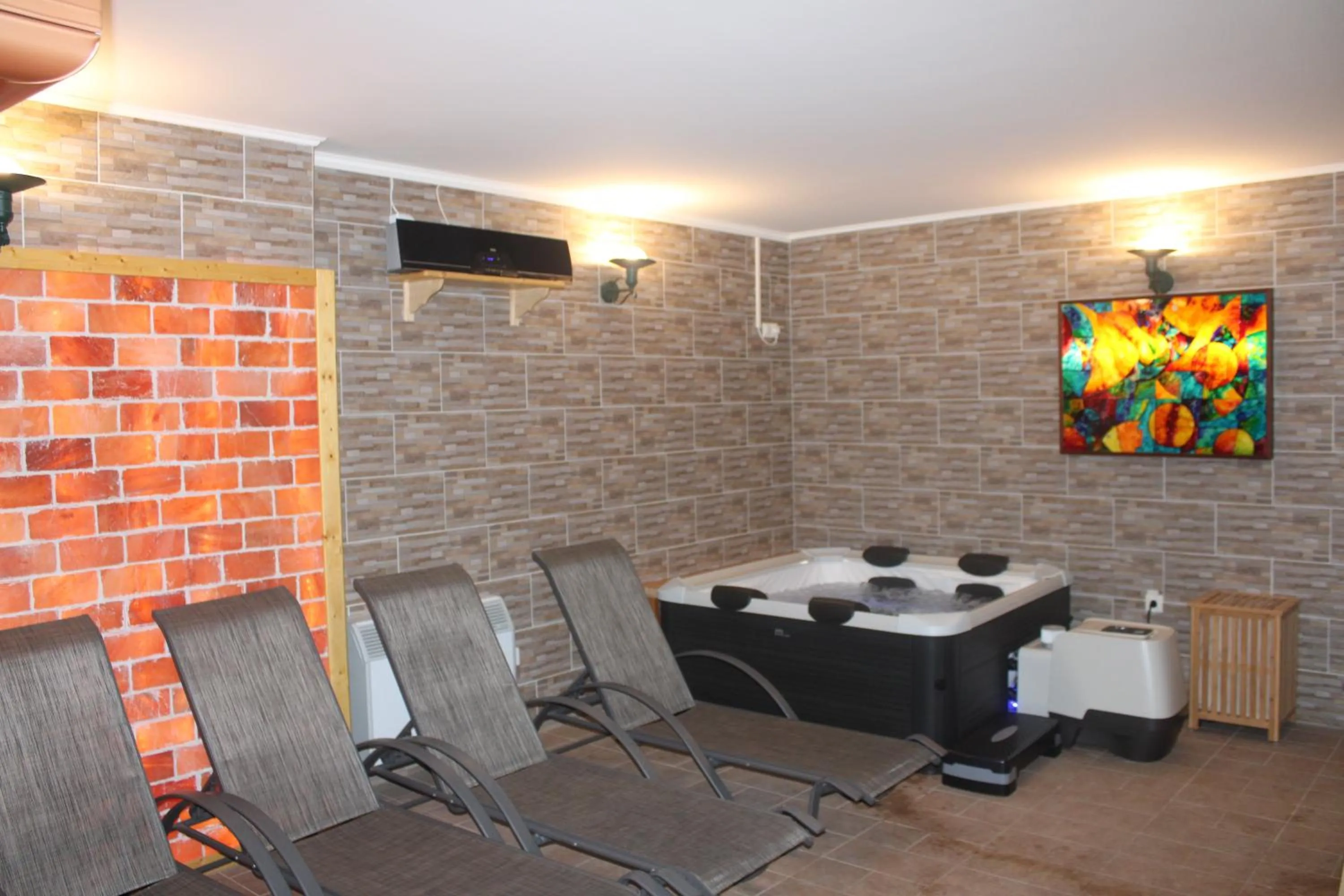 Hot Tub in Bacchus Panzió