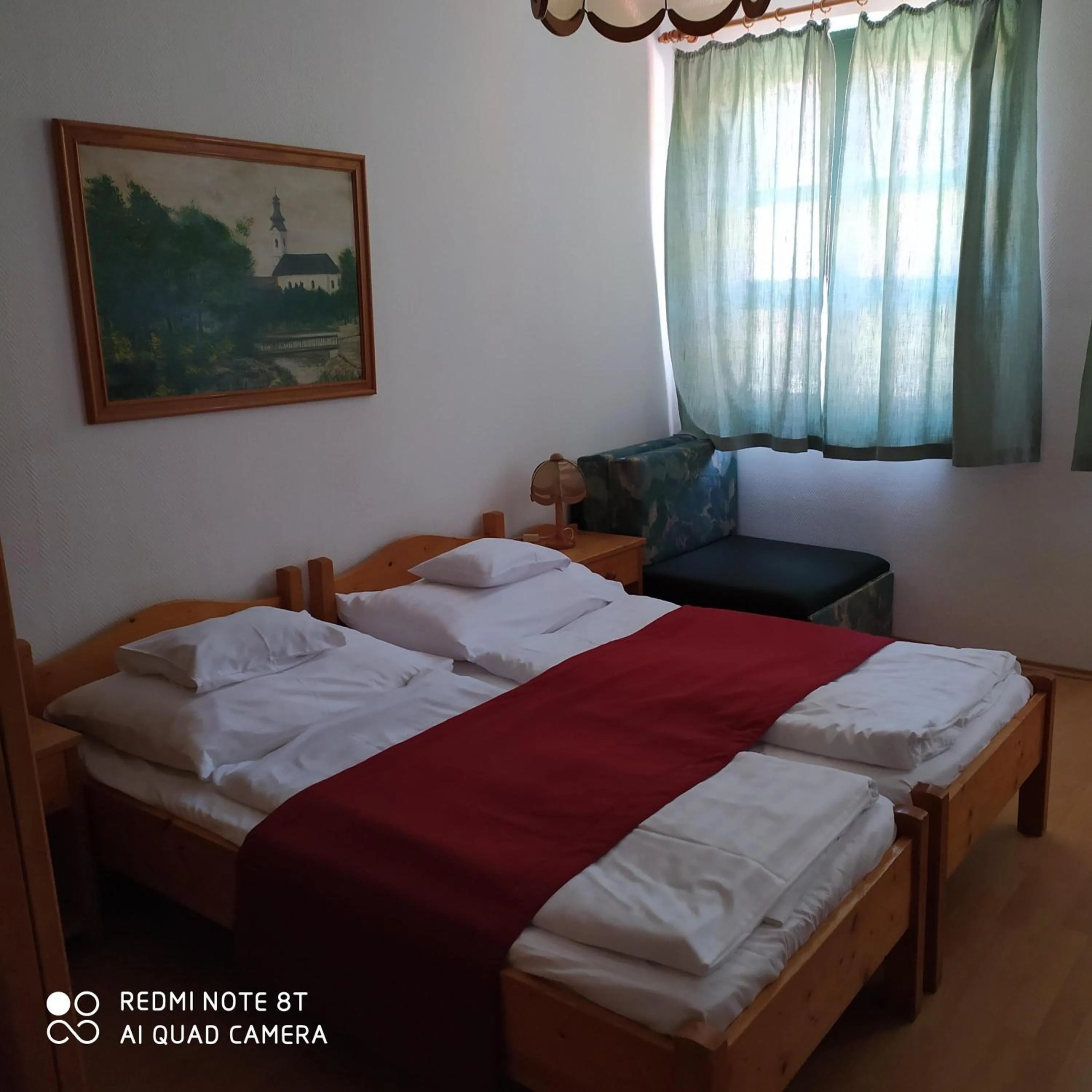 Bed in Bacchus Panzió