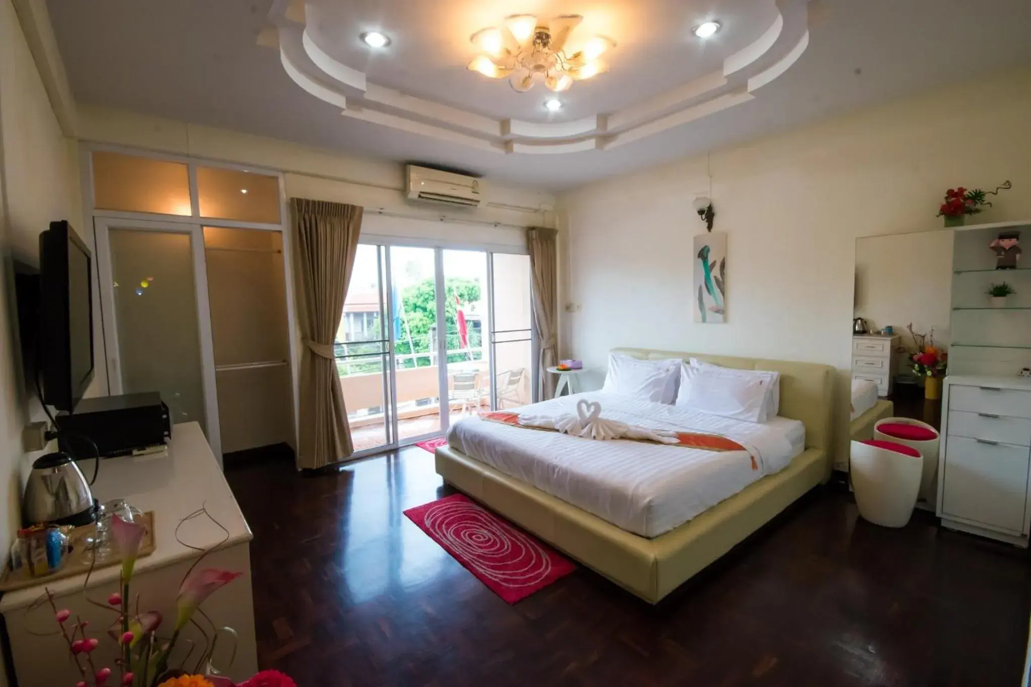 TV and multimedia, Bed in Maria Room HuaHin TV and multimedia, Bed in Maria Room HuaHin