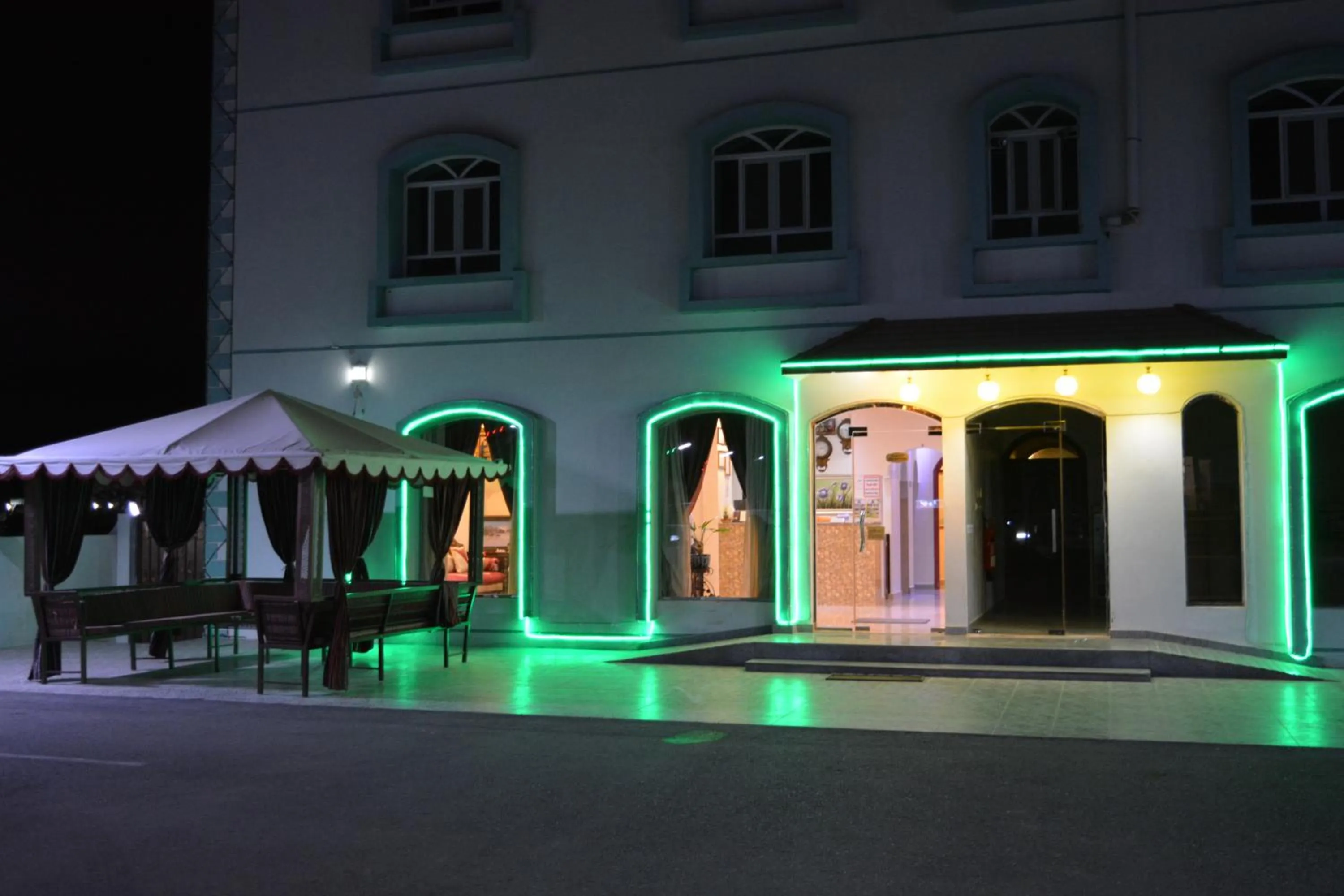 Al Karam Hotel Apartment