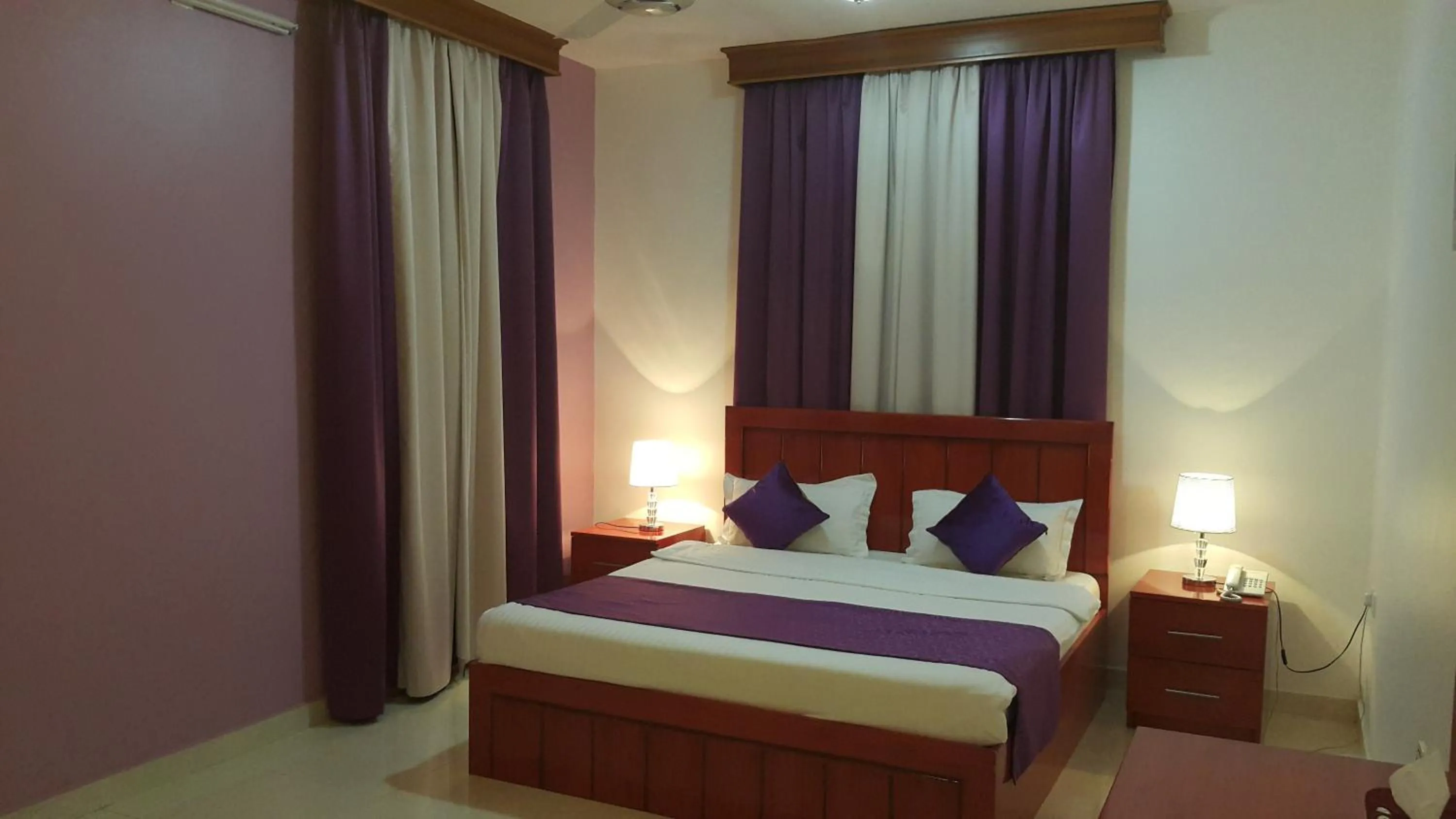 Bedroom, Bed in Al Karam Hotel Apartment