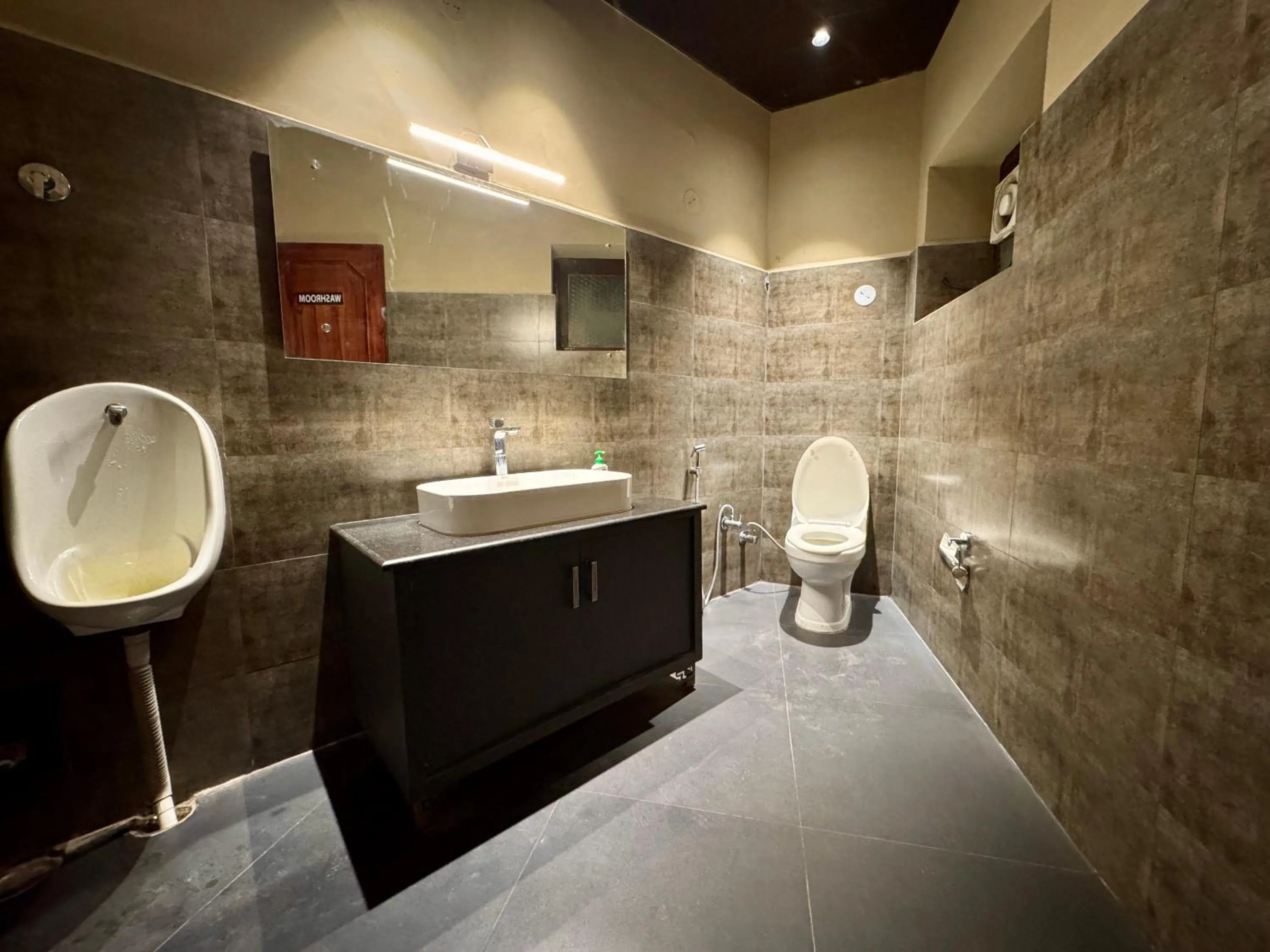 Bathroom in Hotel Nalanda Ladakh