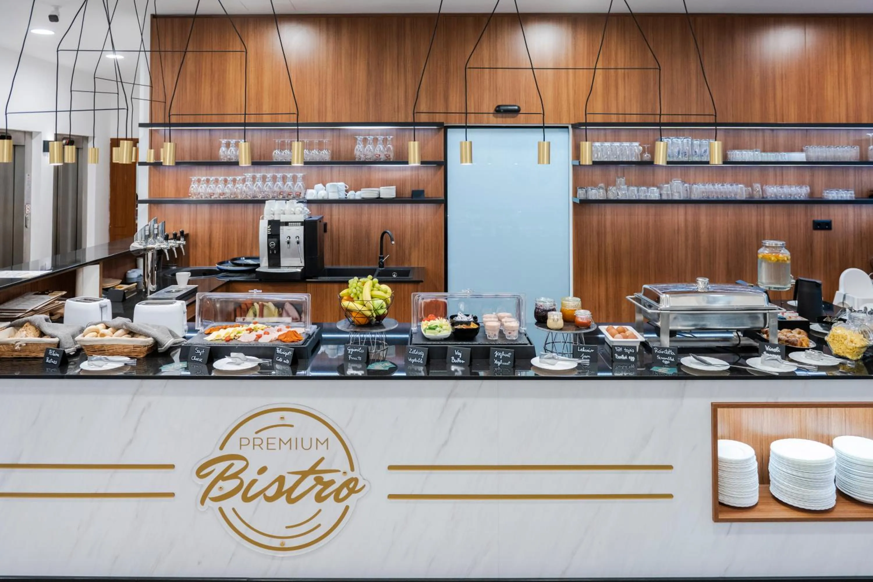 Food and drinks in Premium Apartments