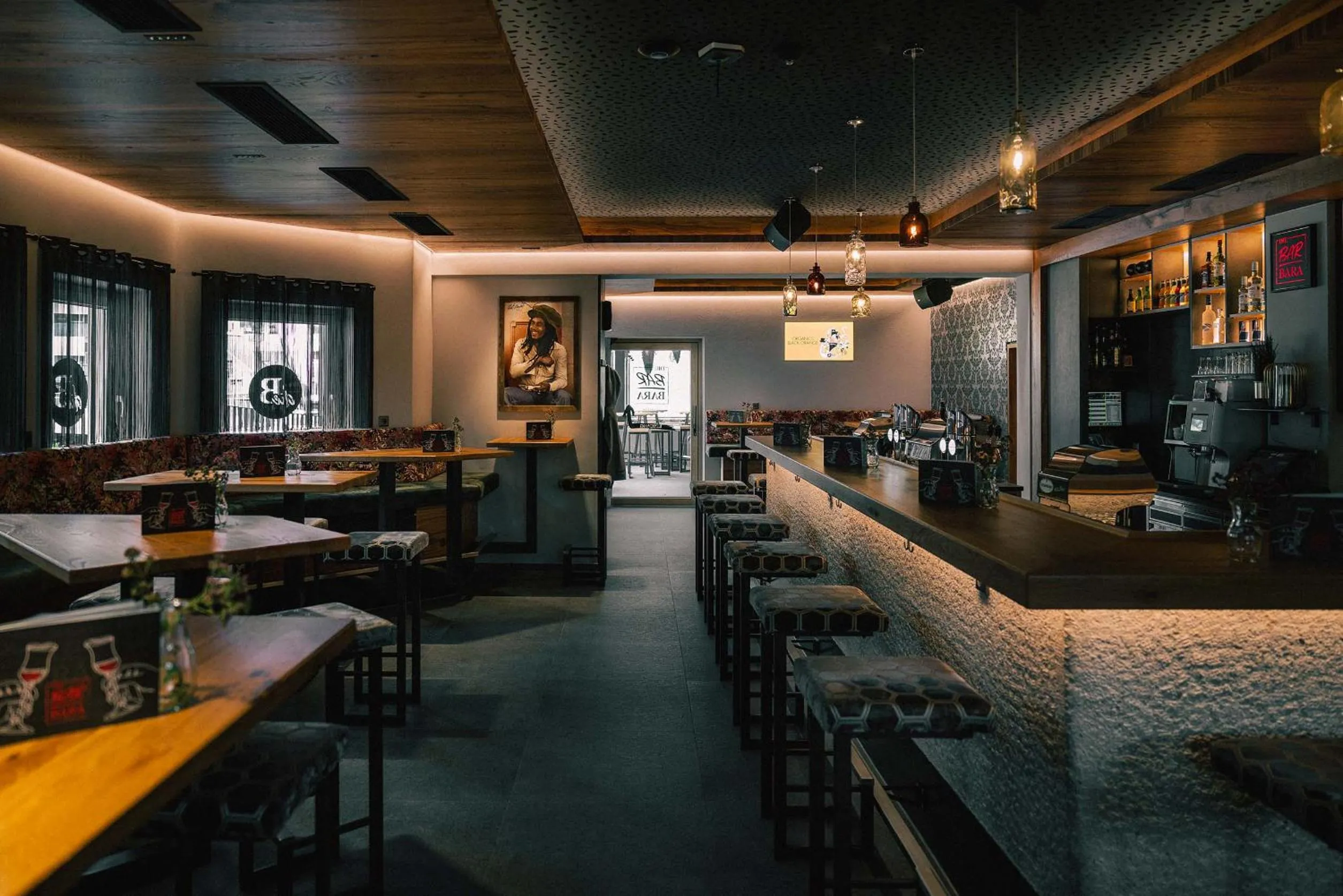 Lounge or bar in B&B Hotel Die Barbara