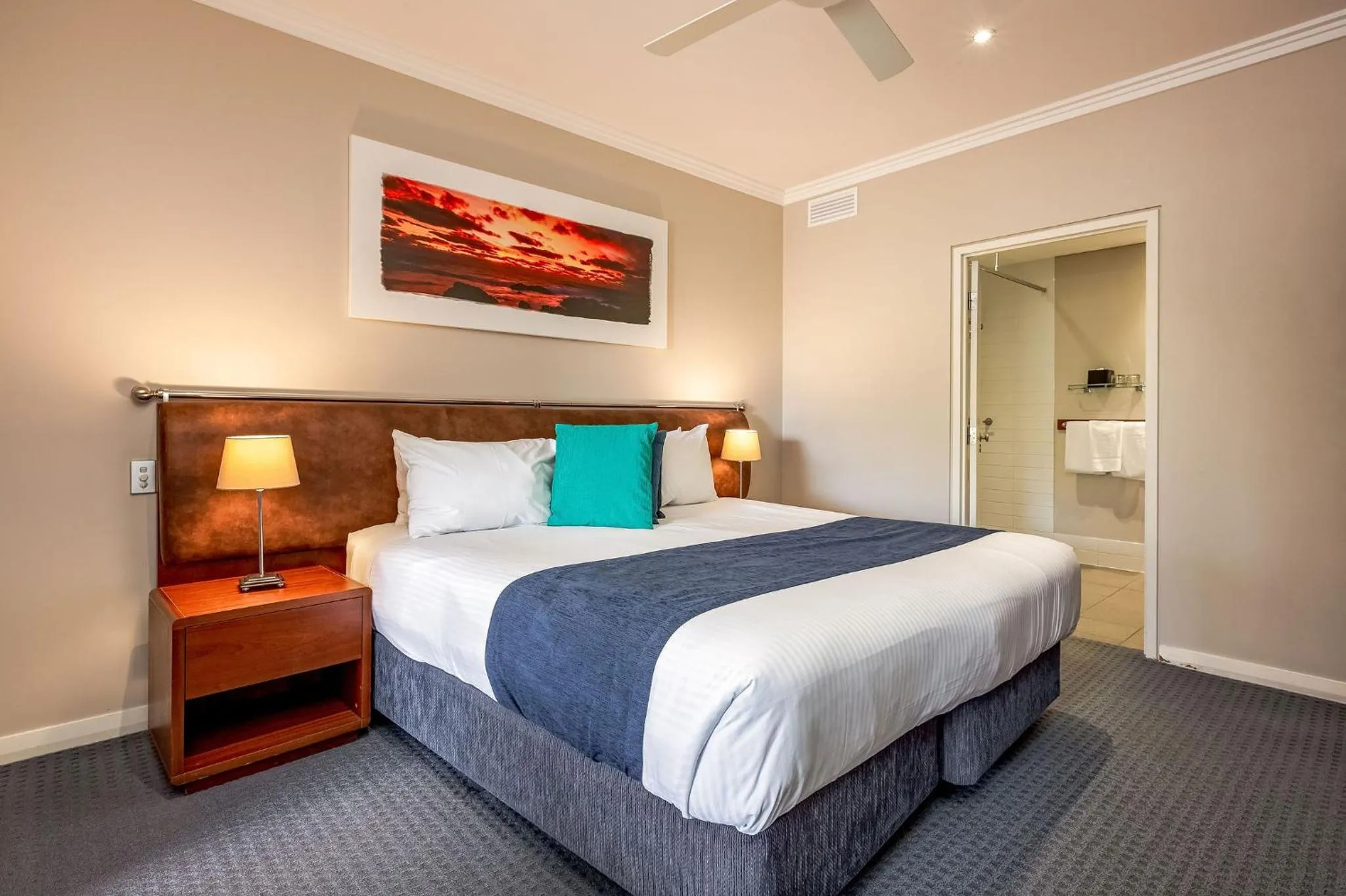Bedroom, Bed in Caves House Hotel & Apartments Yallingup
