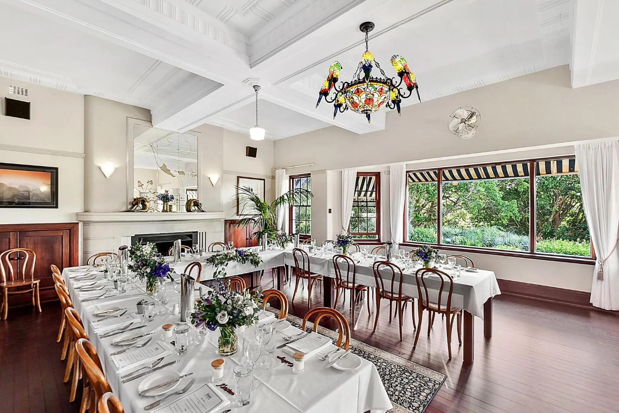 Restaurant/places to eat in Caves House Hotel & Apartments Yallingup