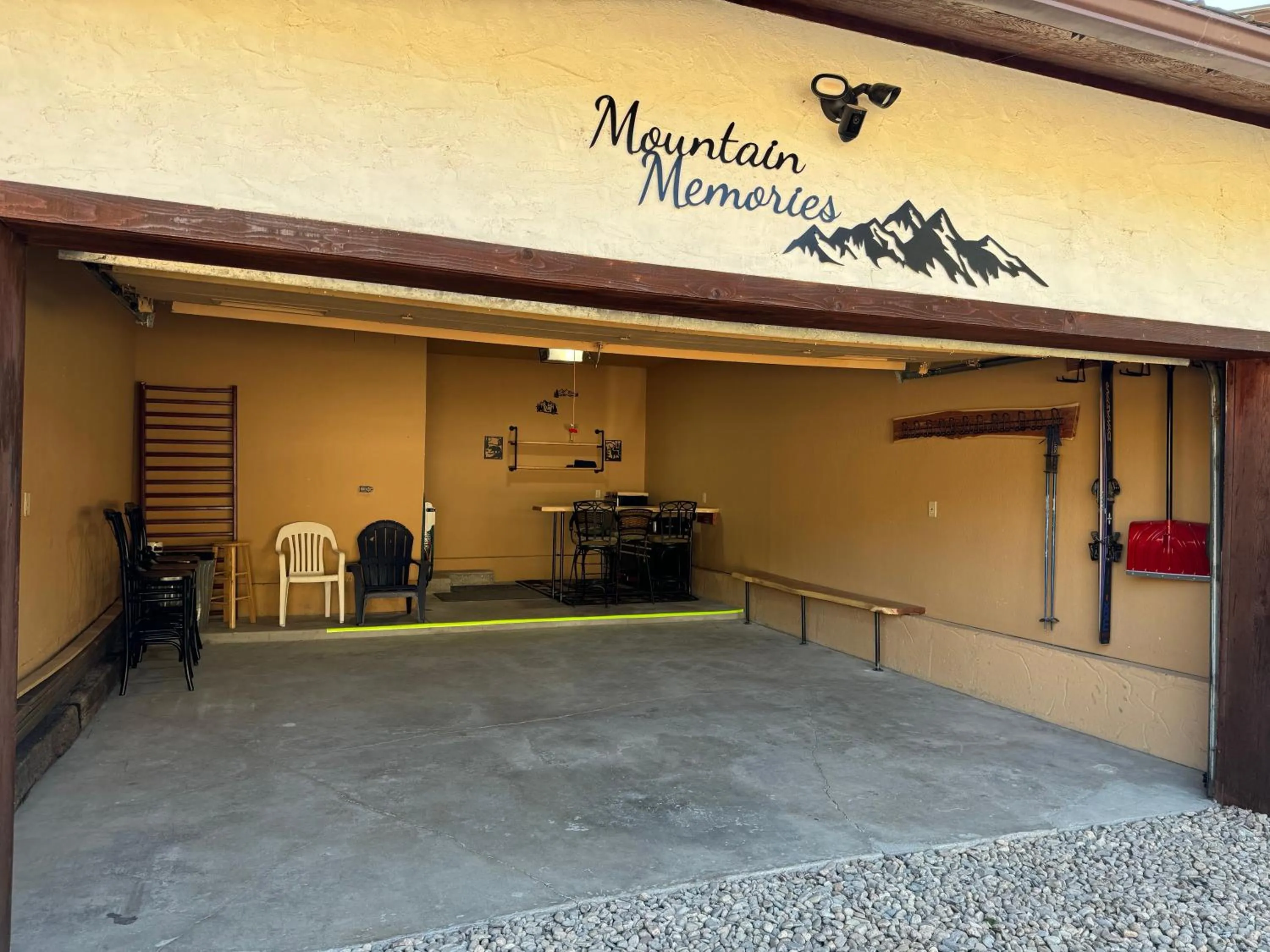 Property building in Mountain Memories, Walk To Ski Area, Town, Fishing