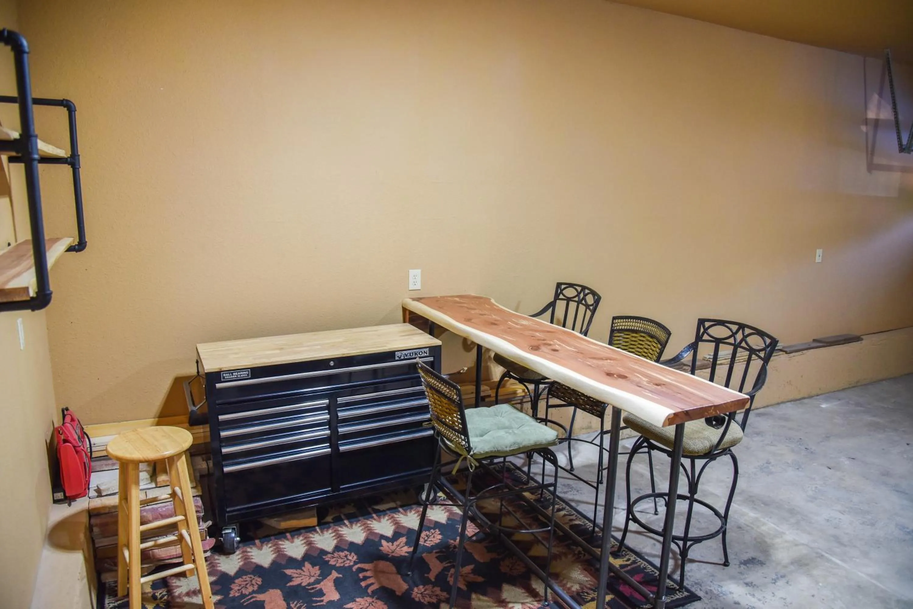 Property building in Mountain Memories, Walk To Ski Area, Town, Fishing