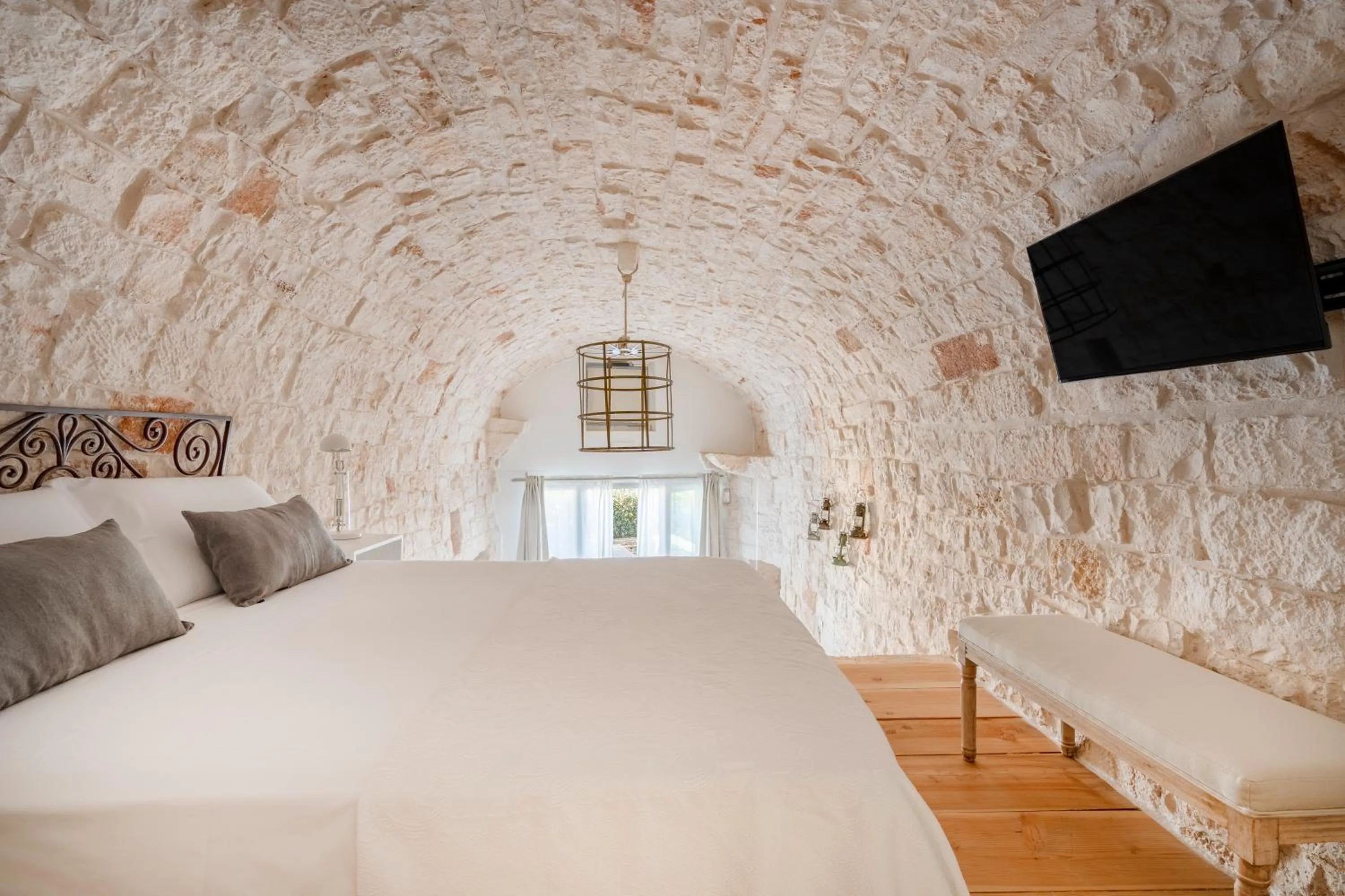 Bed in Augusta Trulli Resort B&B