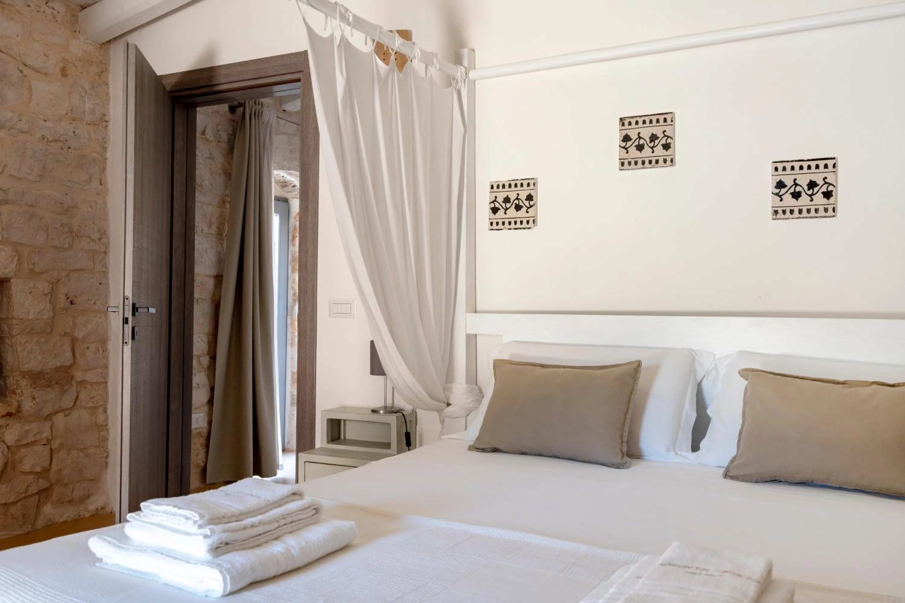 Bed in Augusta Trulli Resort B&B