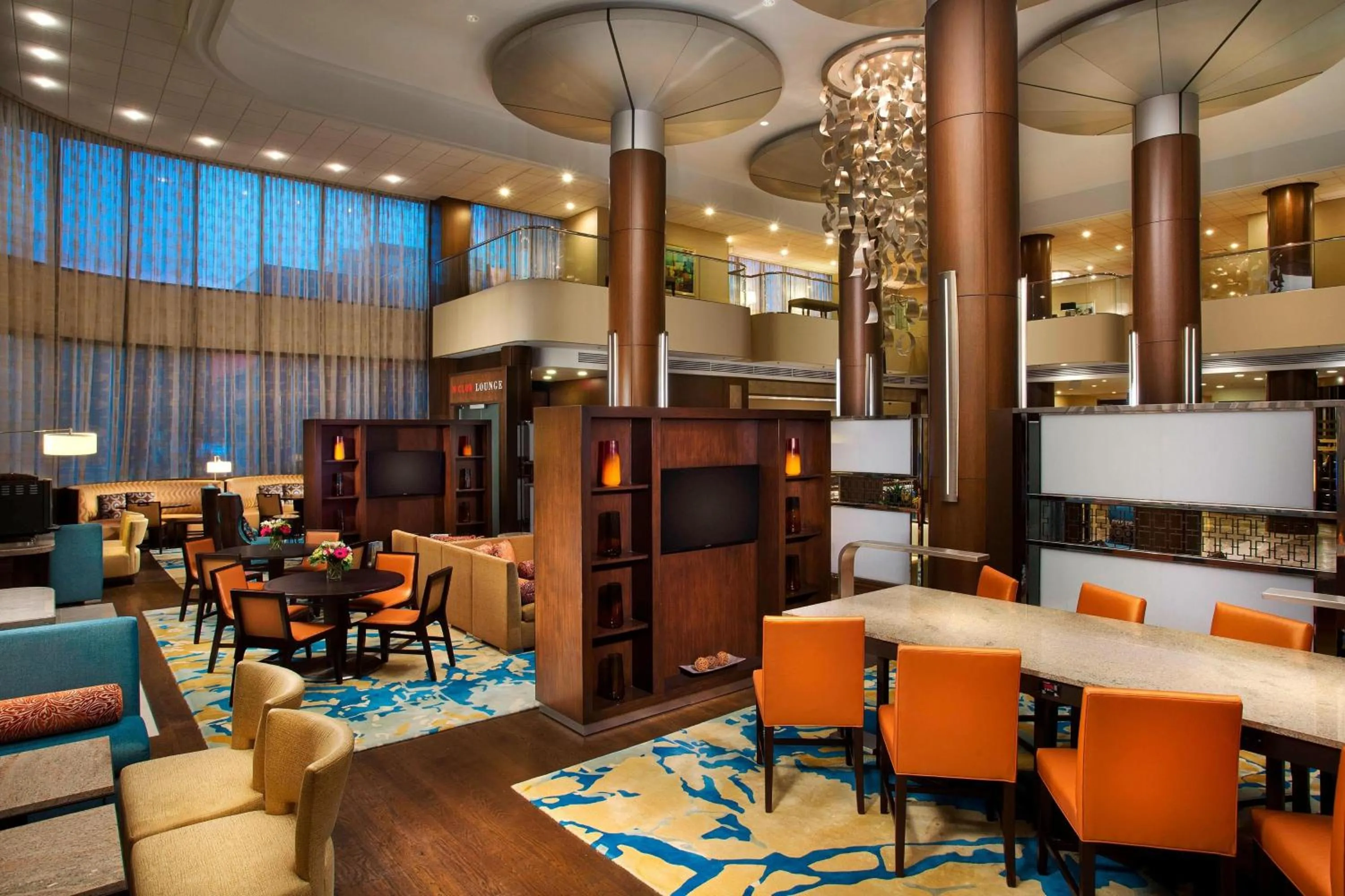 Lounge or bar in Teaneck Marriott at Glenpointe