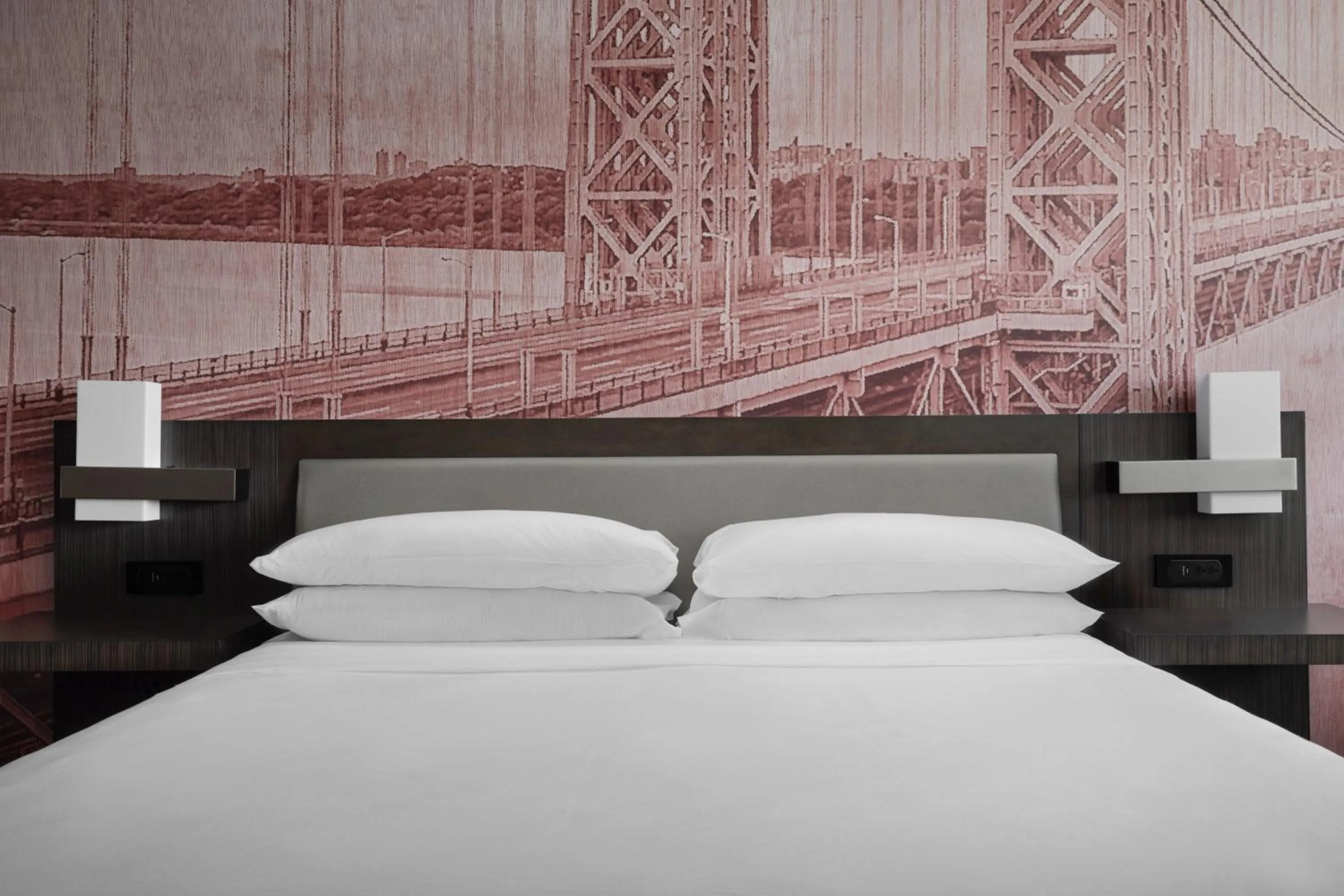 Photo of the whole room, Bed in Teaneck Marriott at Glenpointe